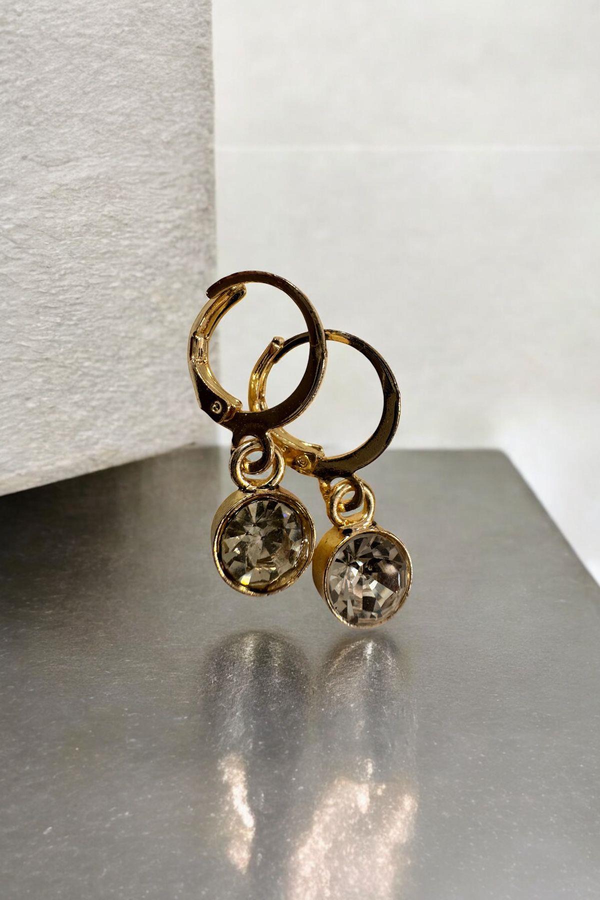Taşlı Sarkıt Küpe Gold