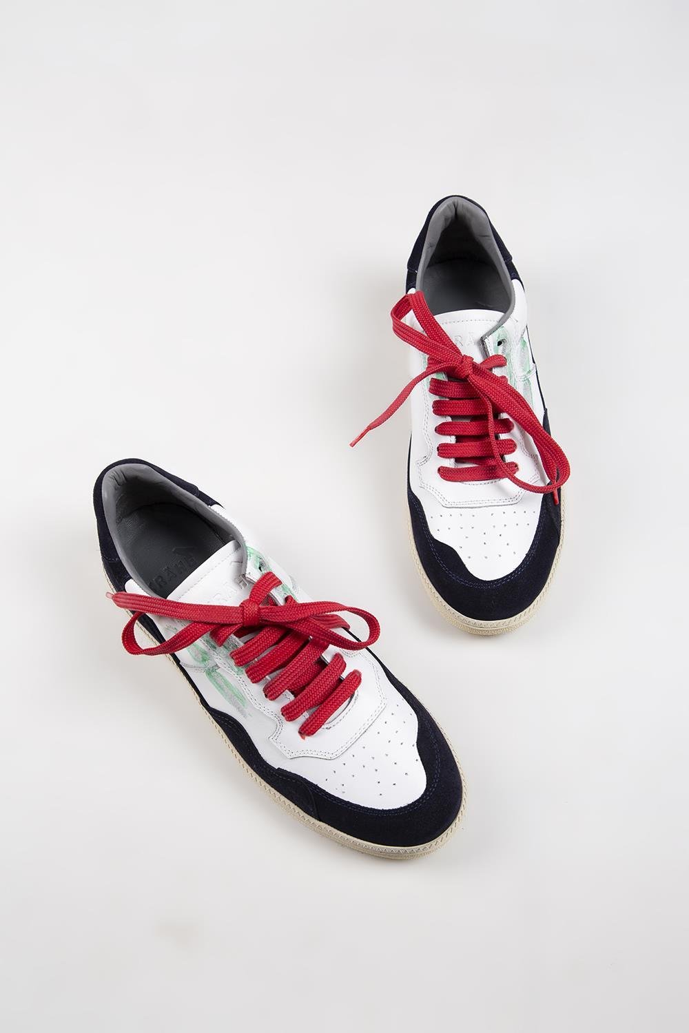 Krahe Artemis Erkek Hakiki Deri Eskitme El Boyamalı Bağcık Ve İki Yedek Bağcıklı Beyaz-Laci Sneakers