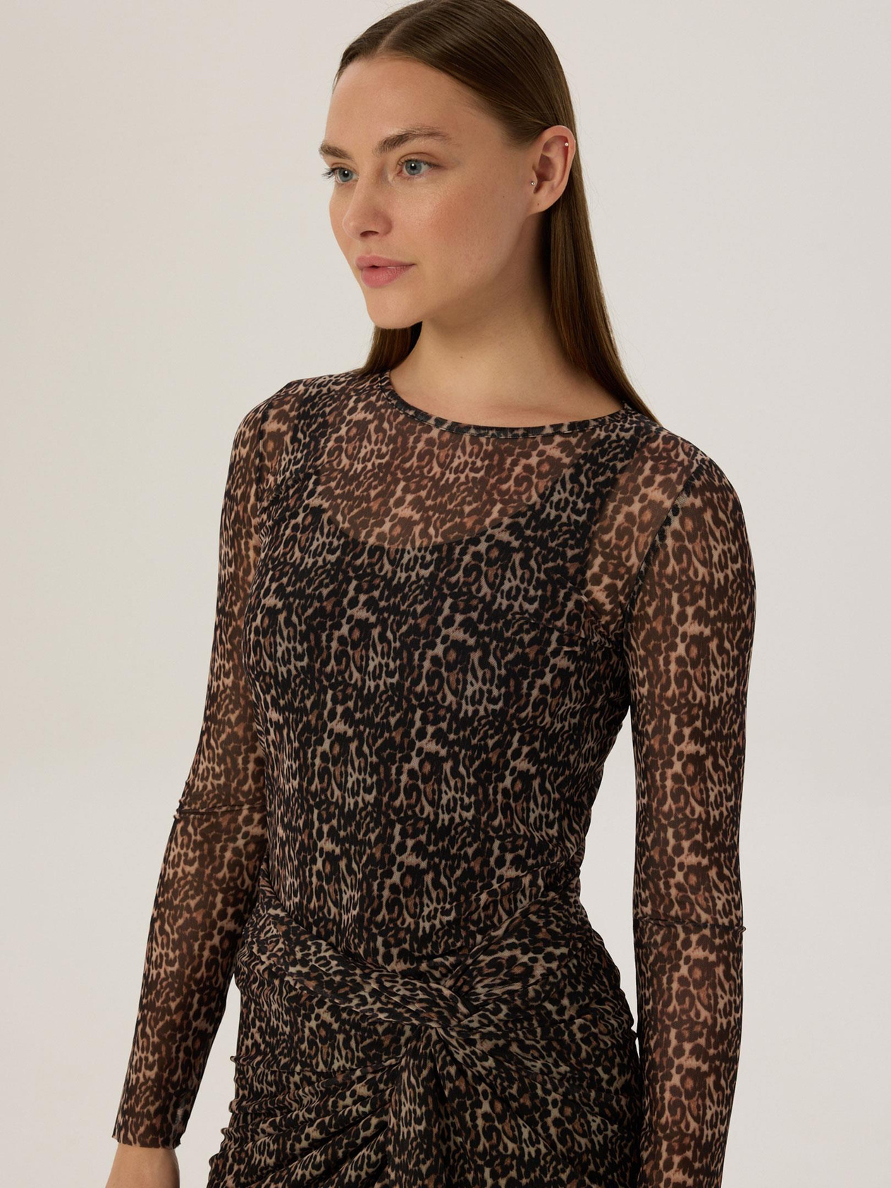 24SS109025 BİSİKLET YAKALI DESENLİ TÜL BLUZ Kategorisiz Modelleri