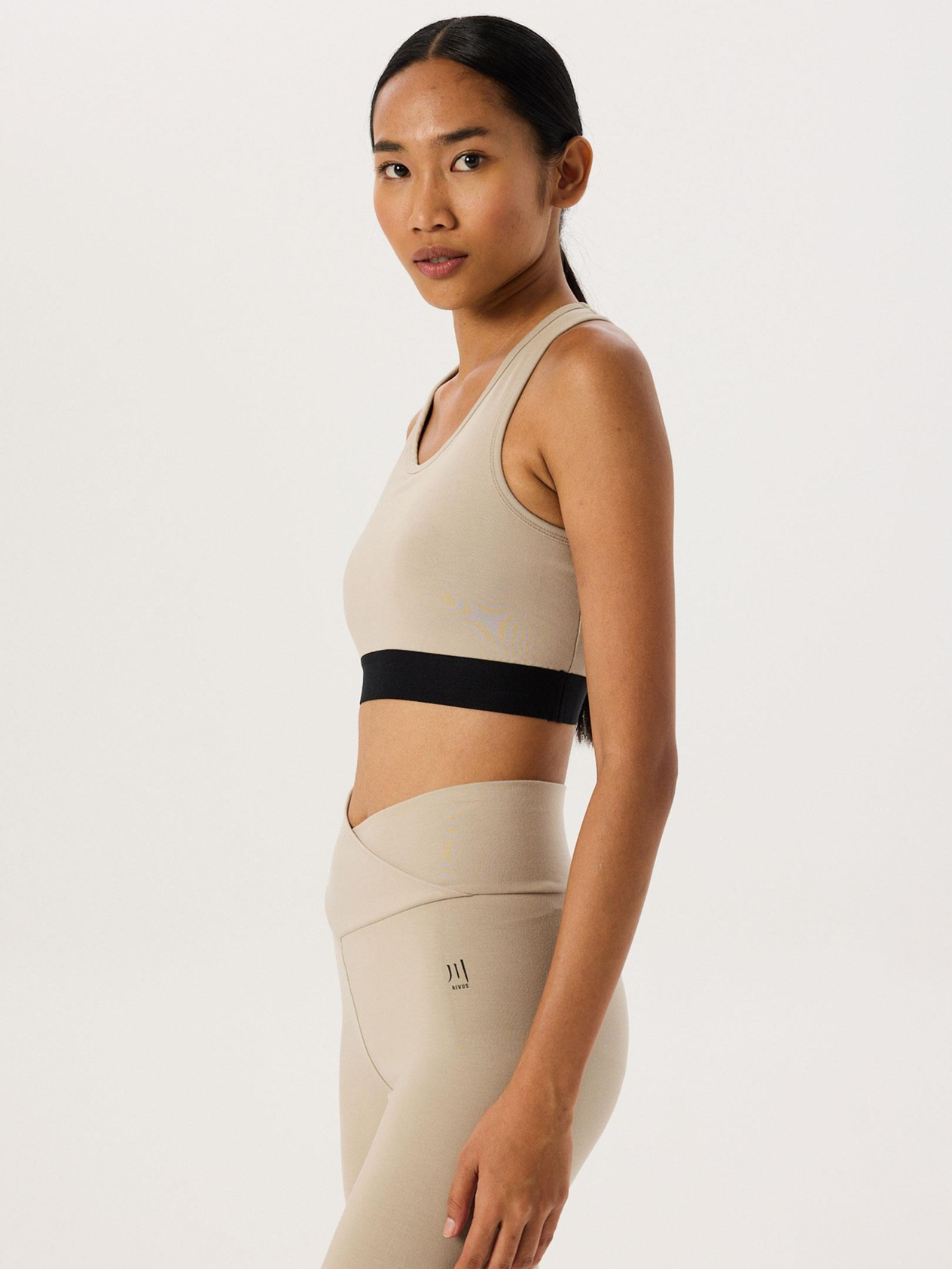 Altı Lastikli Yüzücü Sırt Spor Bralet - Bej Body Modelleri