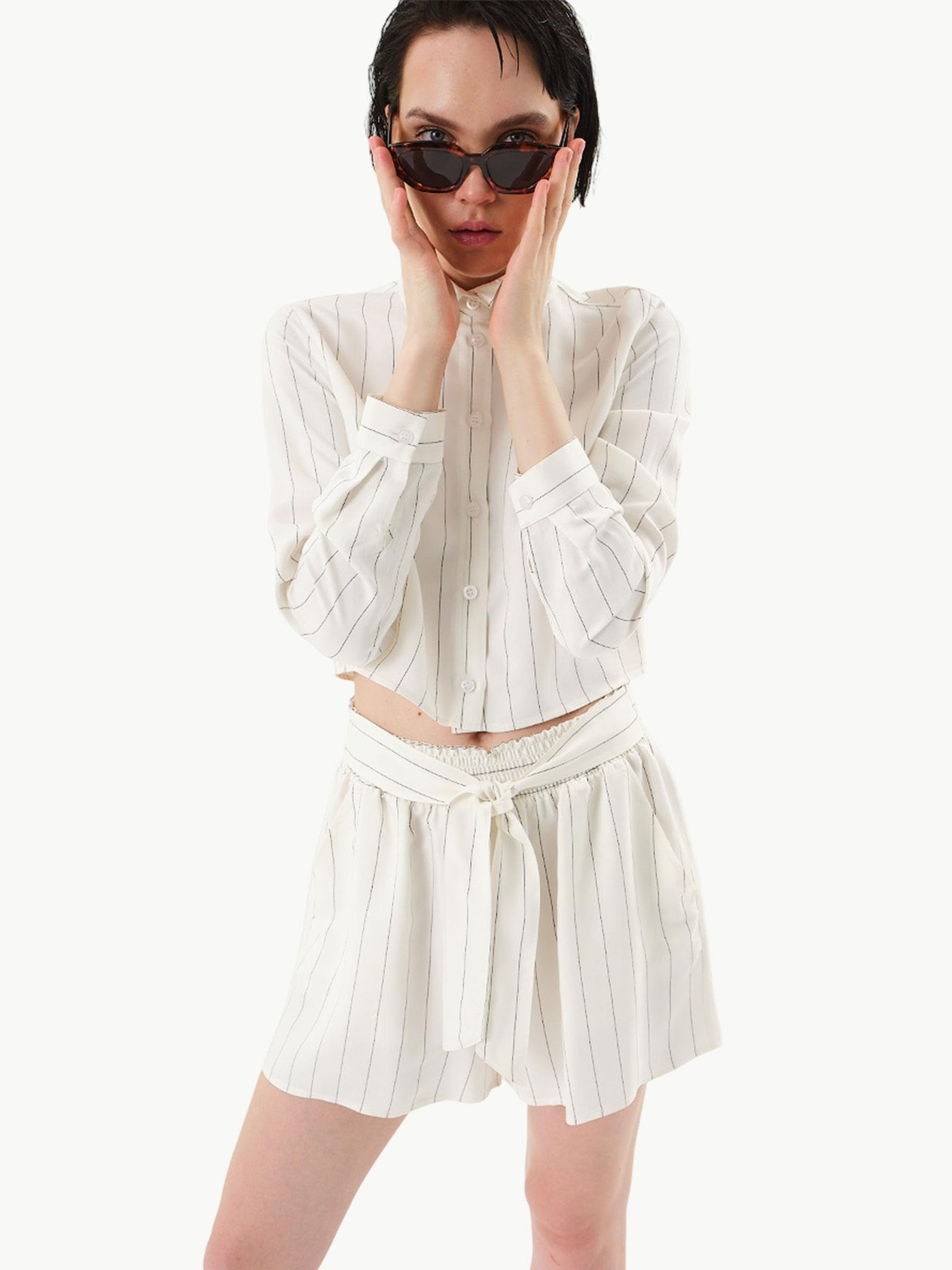Belted Viscose Shorts - Striped Shorts Modelleri
