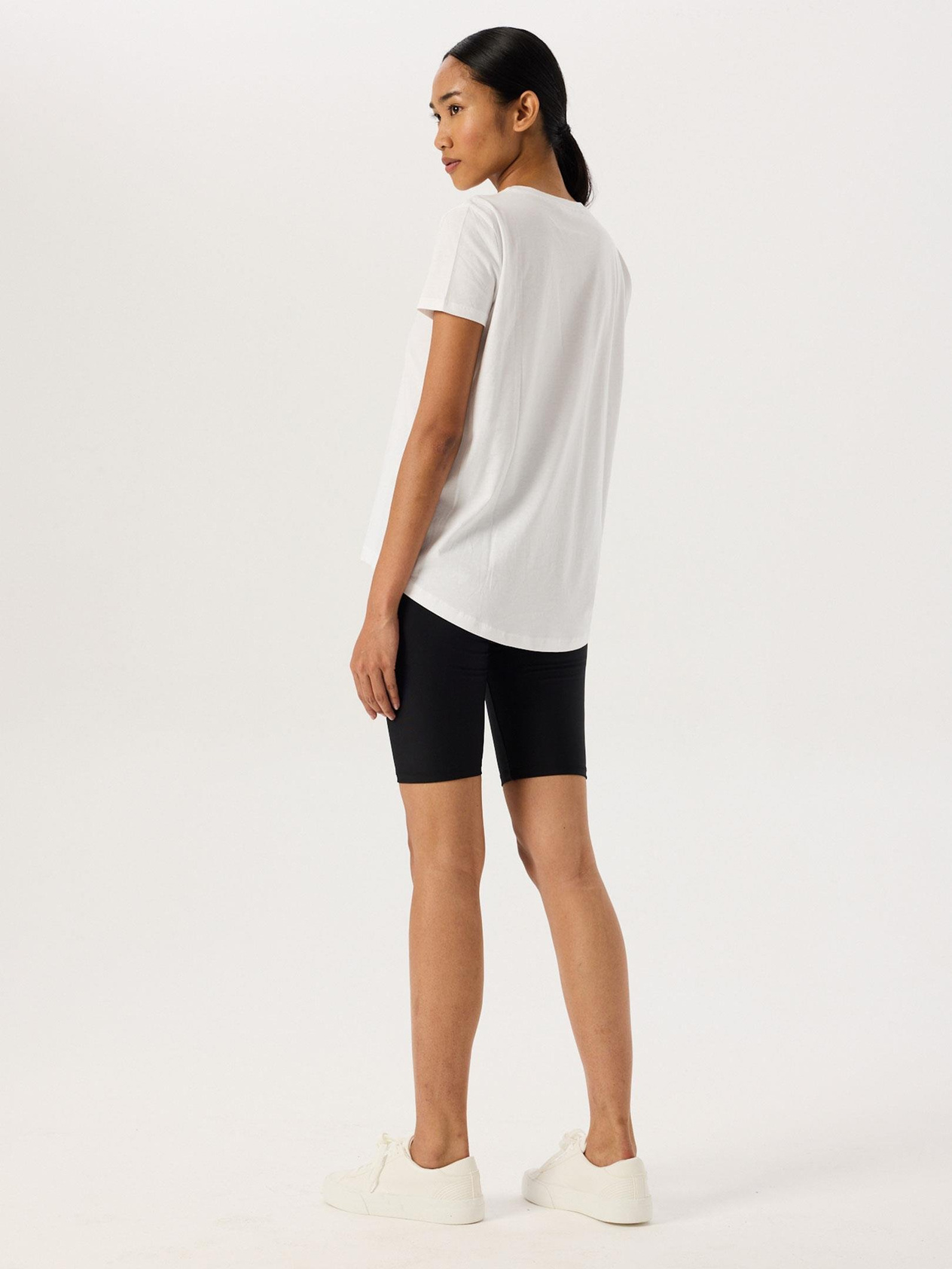 Scoop Neck Long Back Bicycle T-Shirt - White T-shirt Modelleri