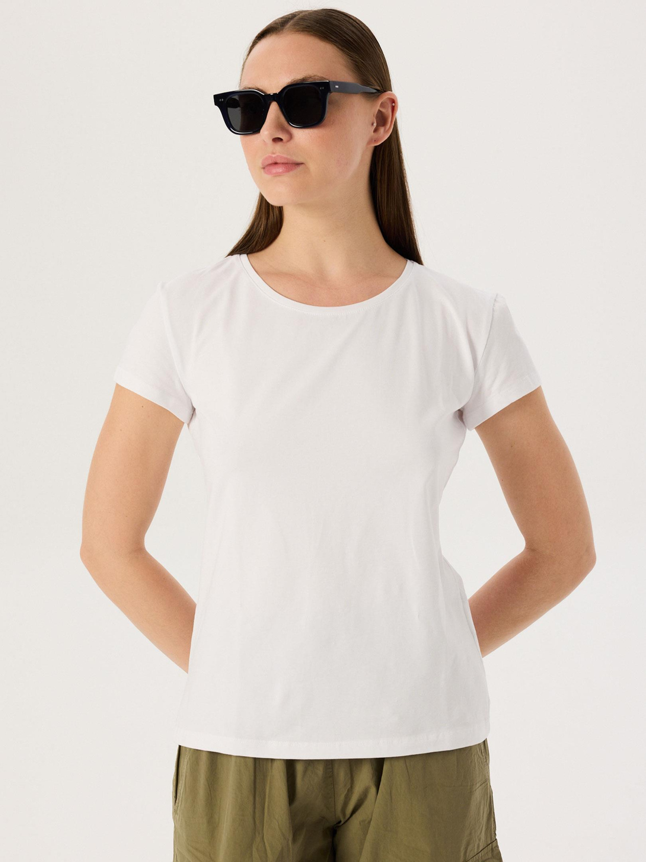 Biker Collar Basic T-Shirt - White T-shirt Modelleri