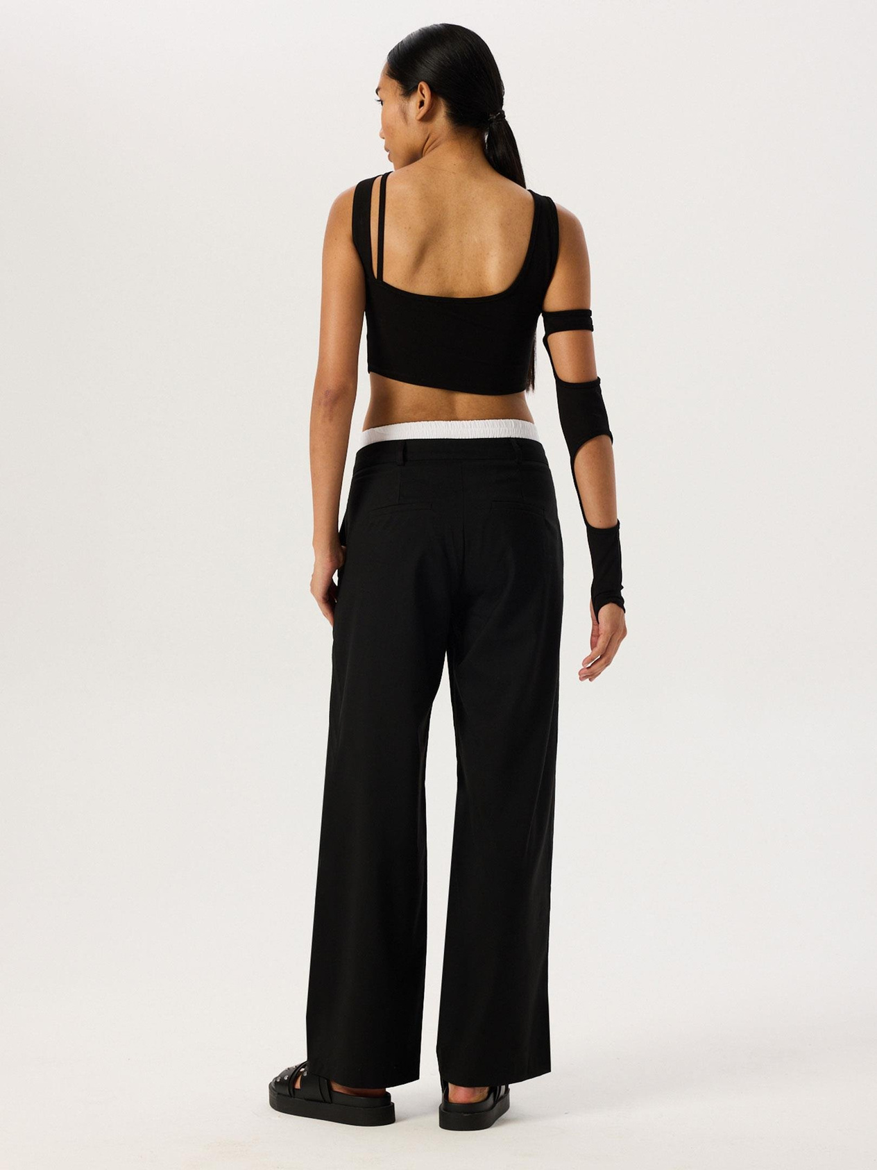 Cross Strap One Shoulder Crop Top - Black Body & Blouse Modelleri