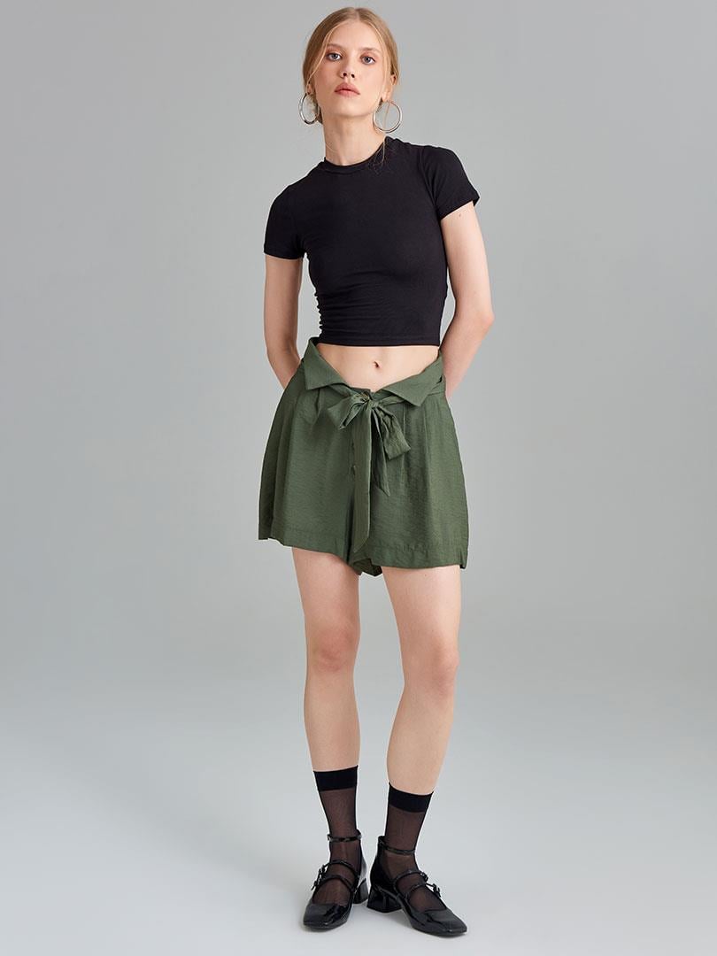 High Waist Relaxed Fit Shorts With Belt - Khaki
