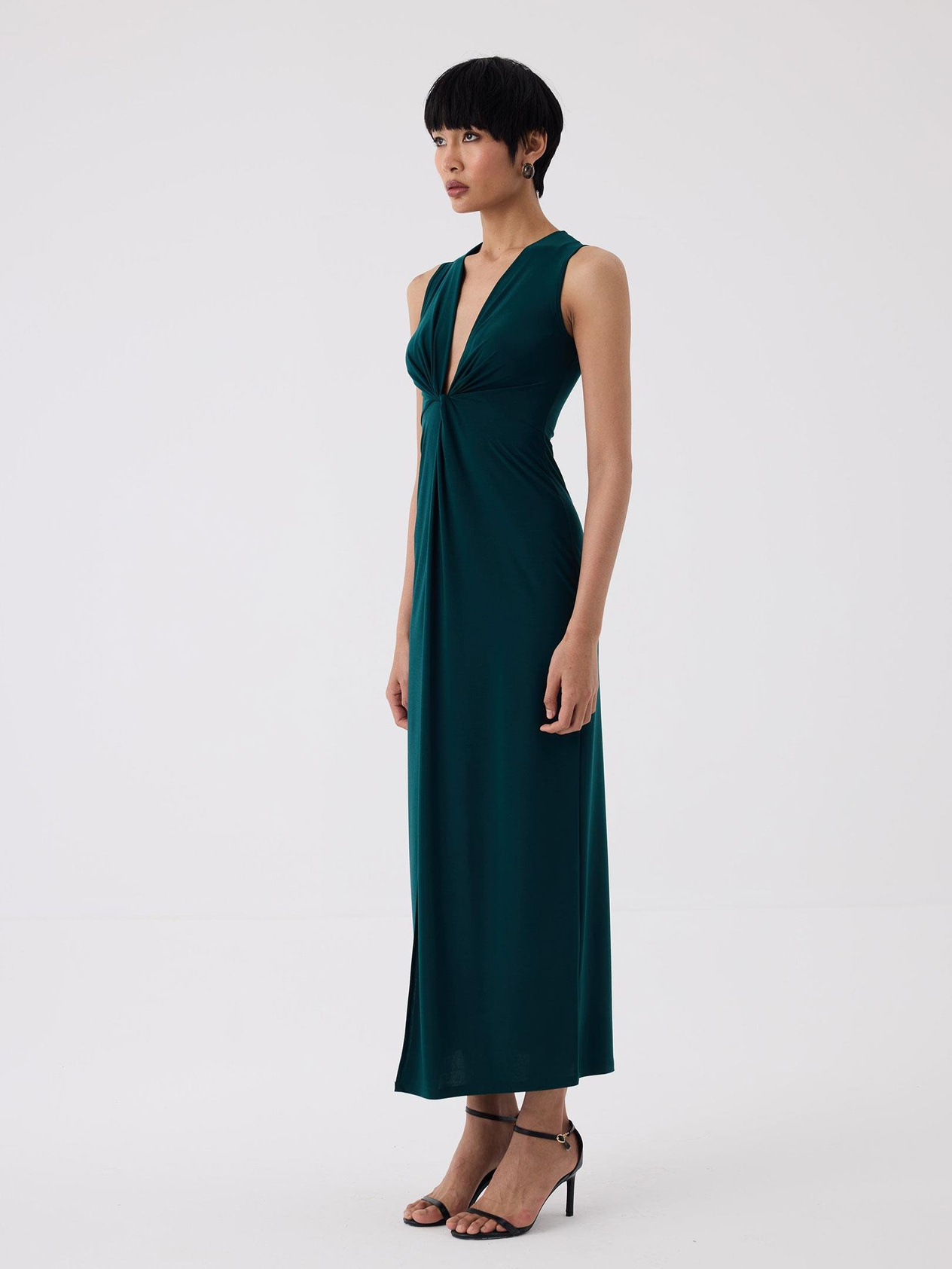 Önü Burgulu Kolsuz Uzun Elbise Dress Modelleri