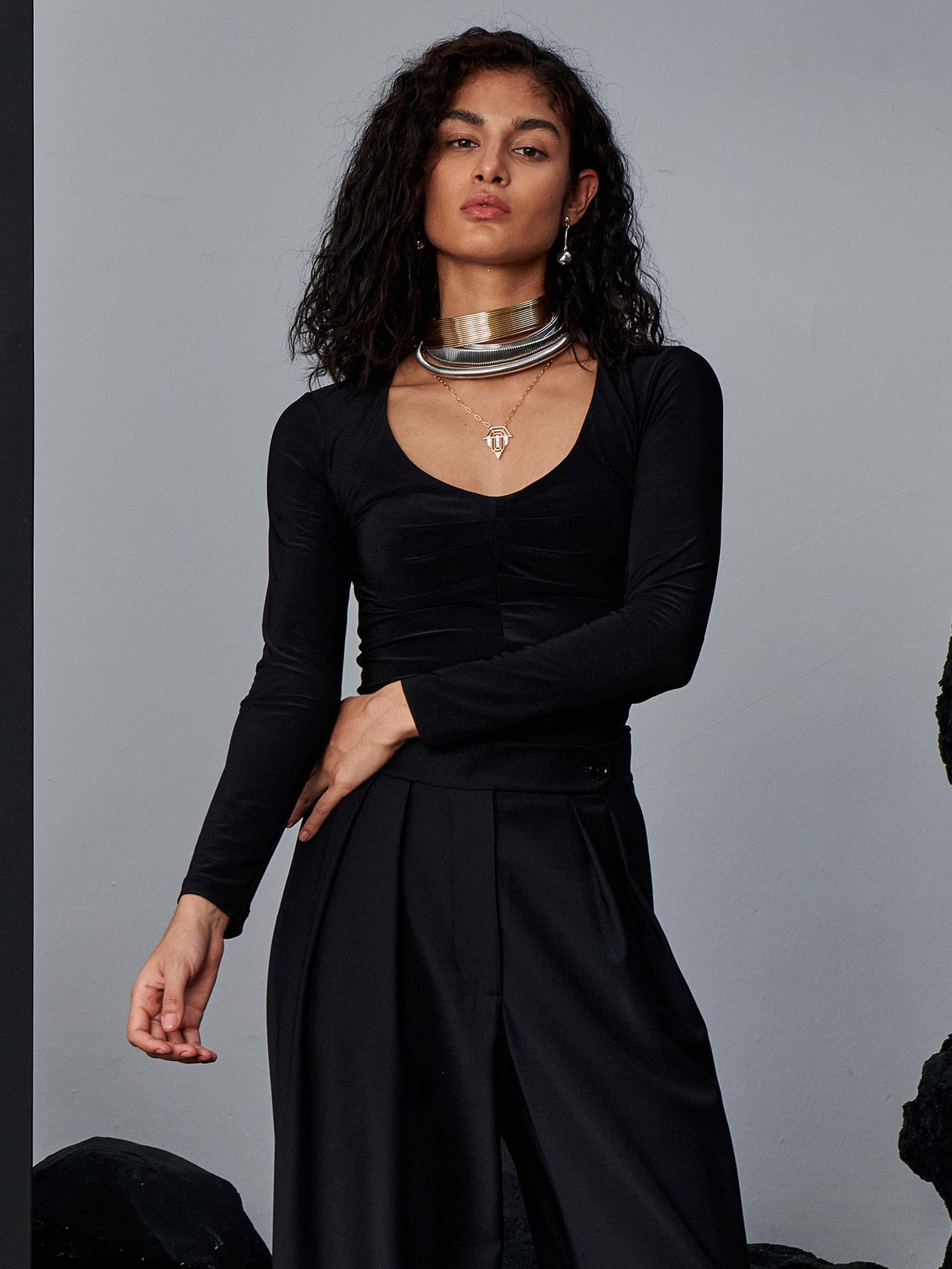 Pleated Round Neck Long Sleeve Blouse - Black Bluz Modelleri