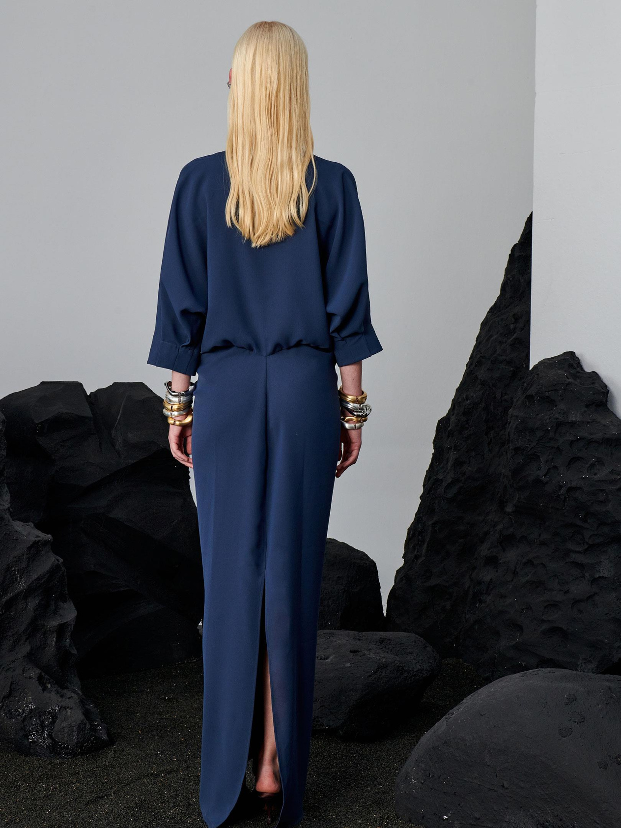V-Neck Gathered Hem Dress with Elastic Kategorisiz Modelleri