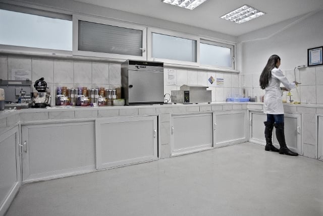 jenix biber gazı laboratuvar ar-ge tesisleri