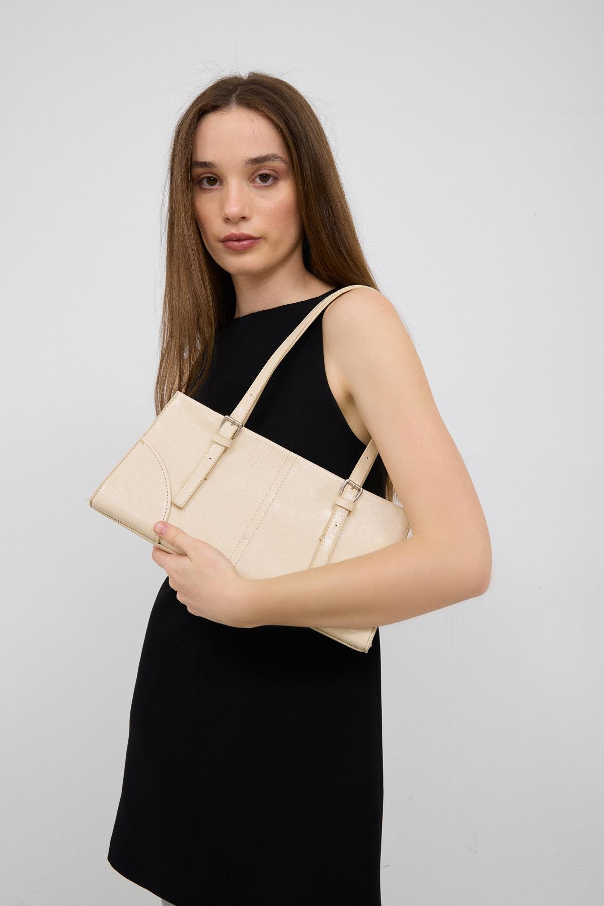 Enyola Krem Vintage Baget Çanta 