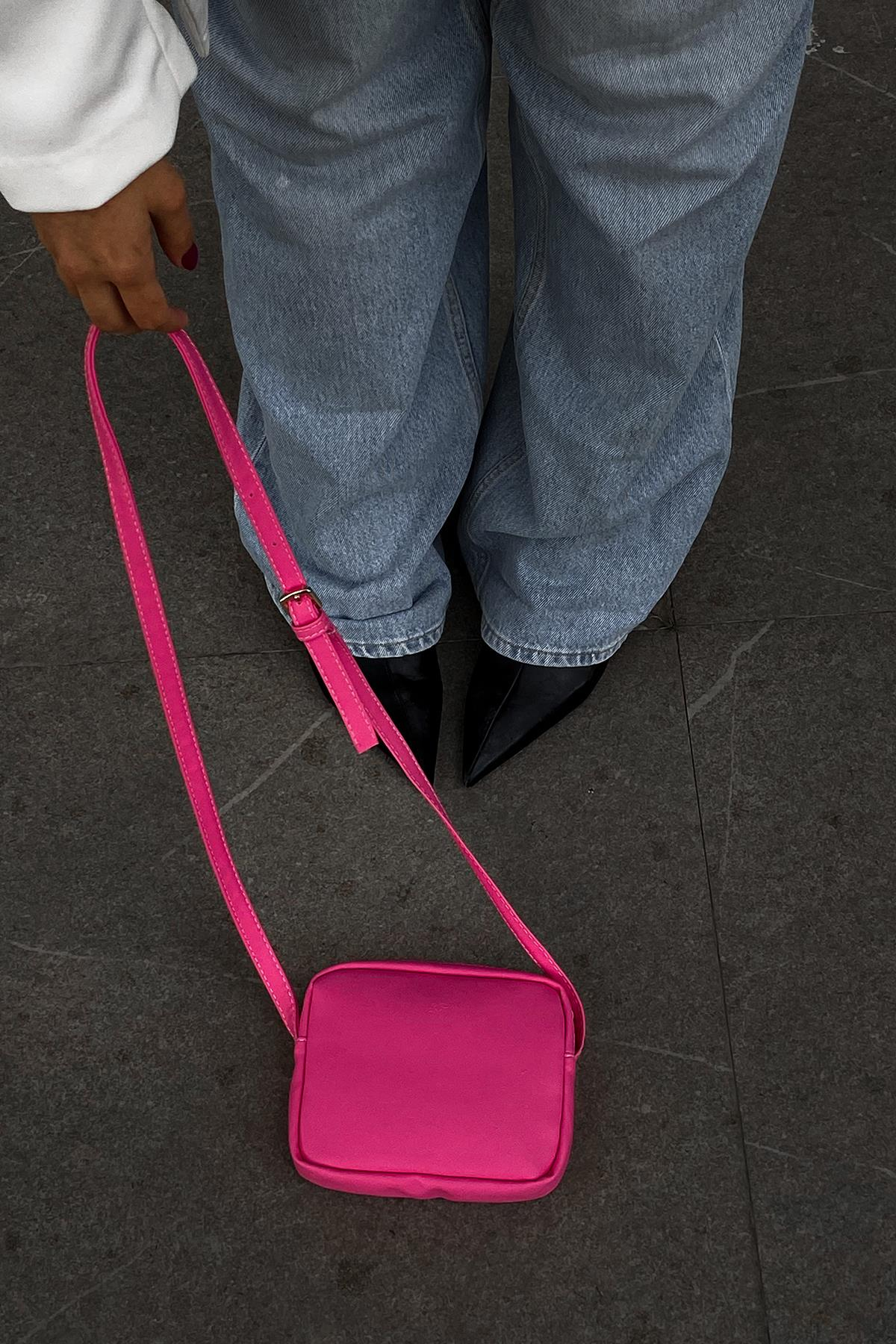 Suni Deri Pembe Kadın Çapraz Çanta Lina