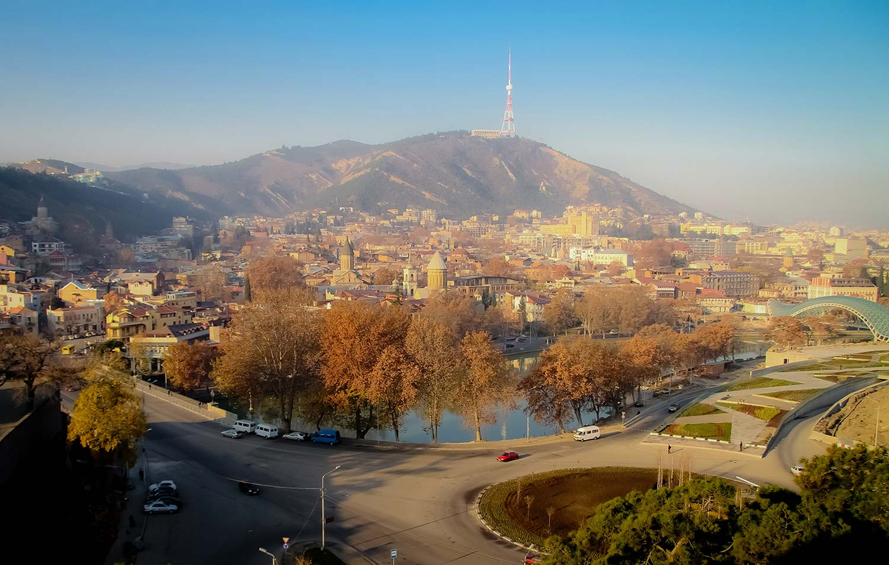 Tiflis'ten Bir Görünüm Kanvas Tablo