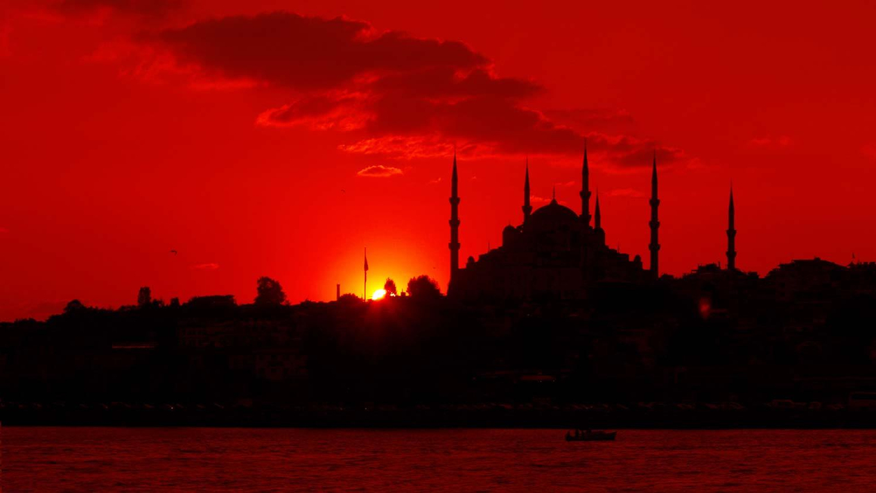 Sabahattin Kayış İstanbul'da Gün Batımı Kanvas Tablo