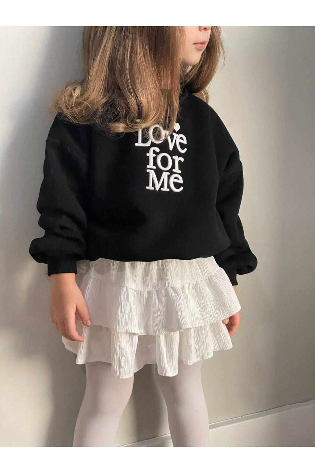 Love For Me Yazı Detaylı Sweatshırt Ve Pileli Etek Kombini