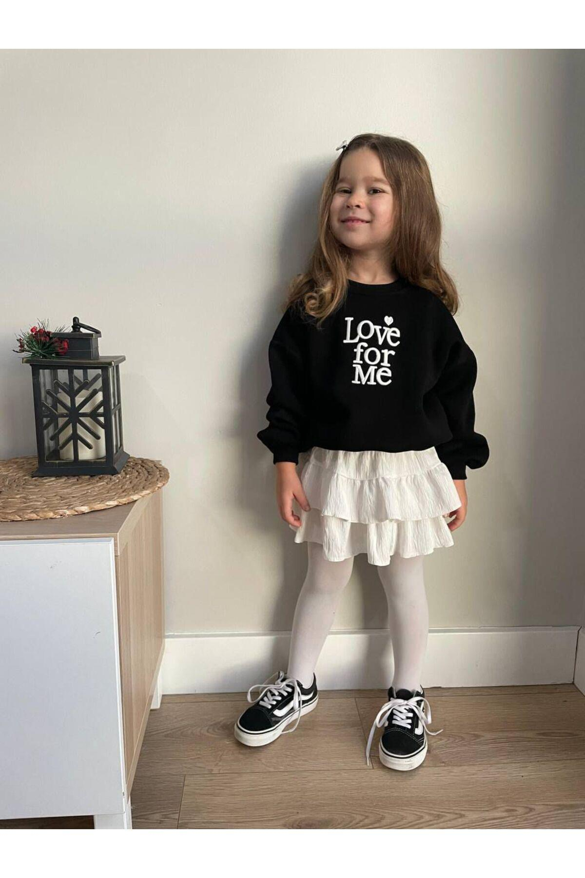 Love For Me Yazı Detaylı Sweatshırt Ve Pileli Etek Kombini