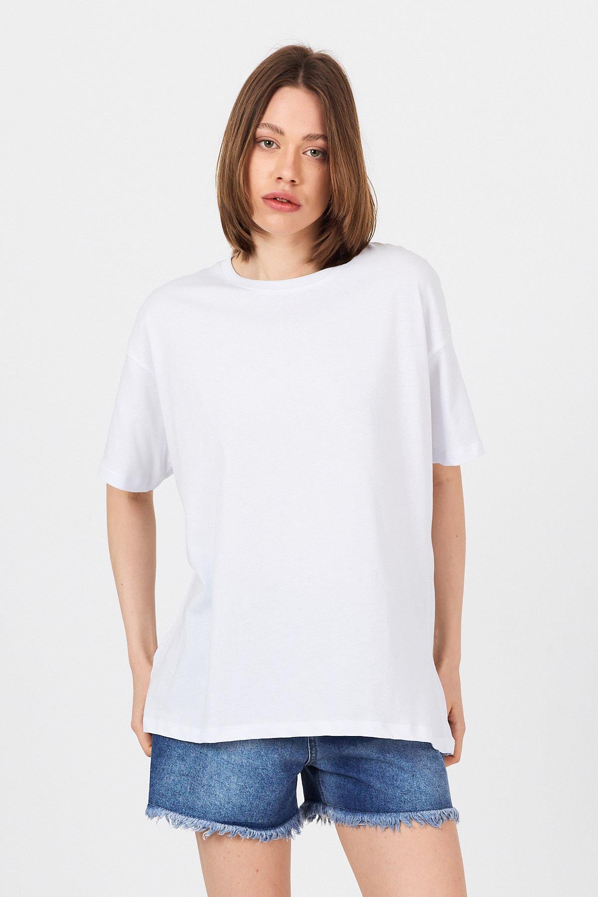 Beyaz Omuz Yazı Baskılı %100 Pamuk Oversize Tişört 2150-30M