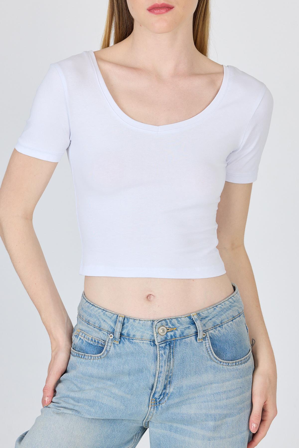 Beyaz U Yaka Pamuklu Slim Fit Tişört 9186M