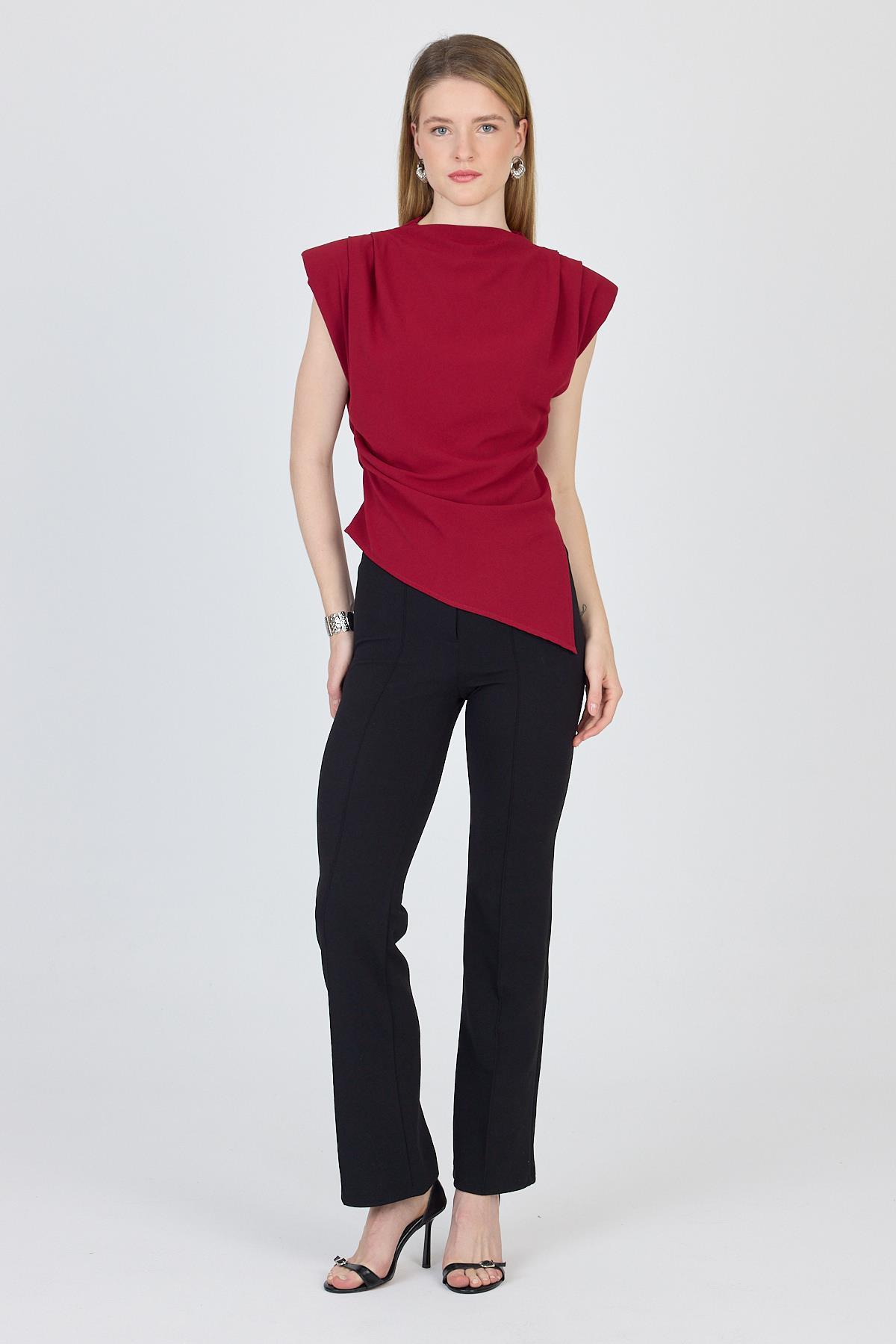 Bordo Vatkalı Asimetrik Kesim Kolsuz Bluz 242185