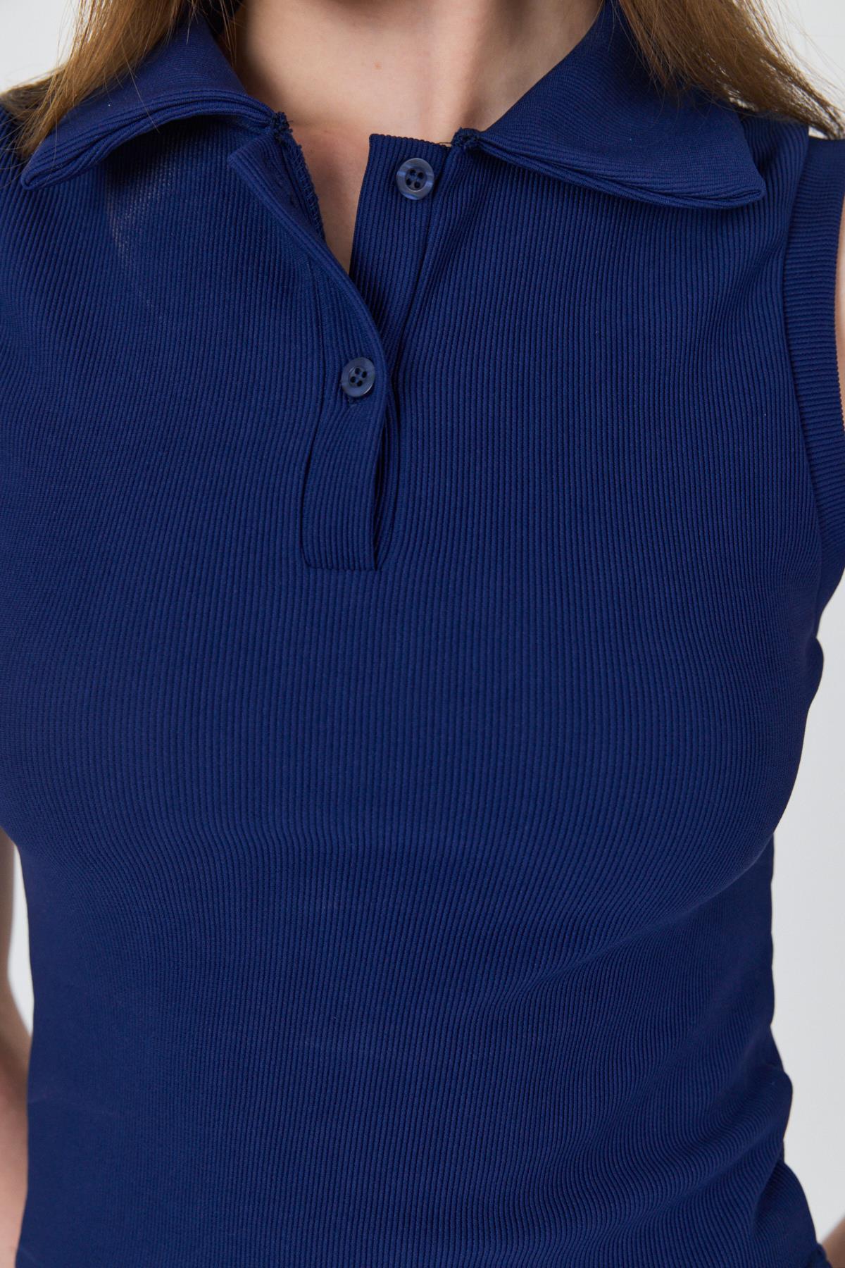 Laci Düğmeli Polo Yaka Sıfır Kol Örme Bluz 2219