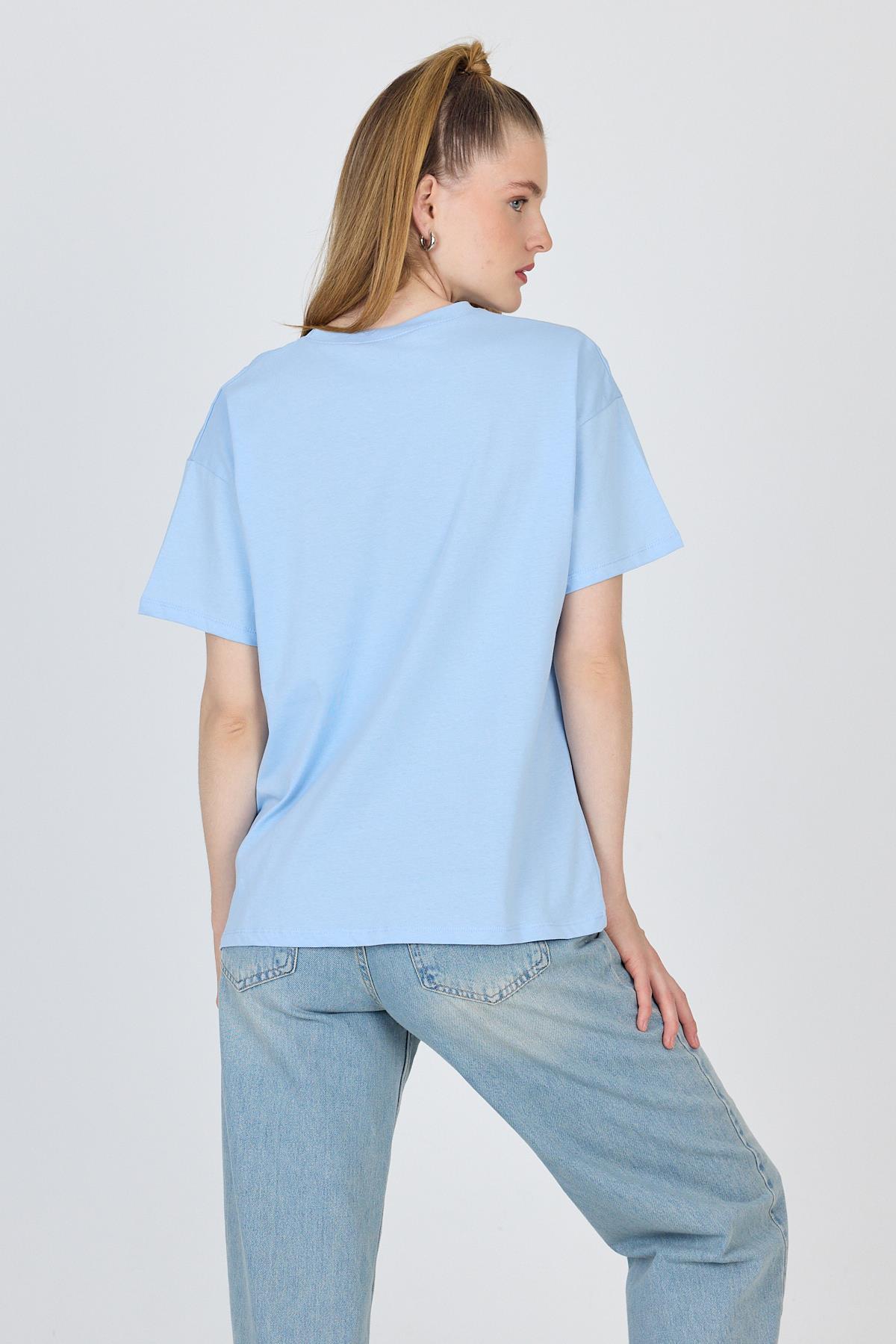 Mavi Oversize Zürafa Baskılı Tişört 2150-12M