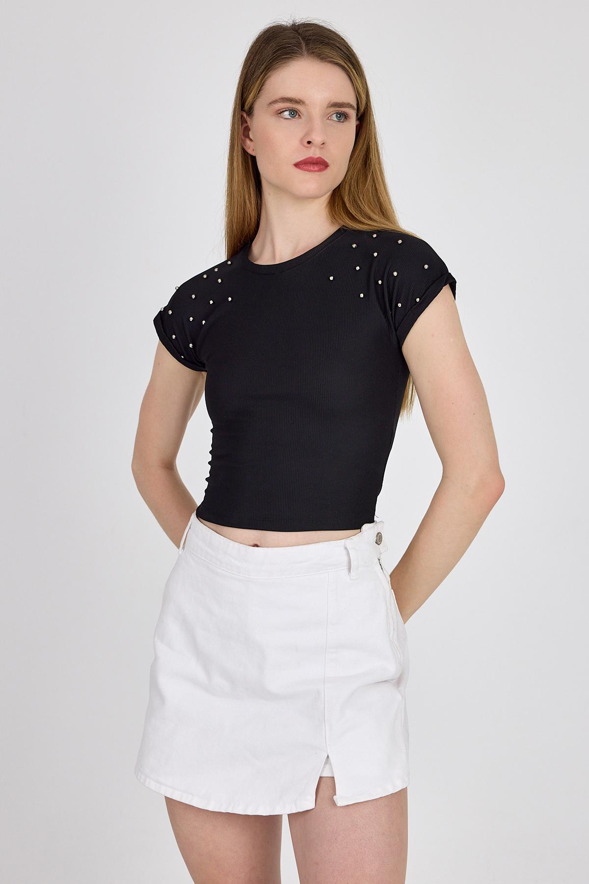 Siyah Omuz Boncuk Detaylı Slim Fit Crop Tişört 9208M