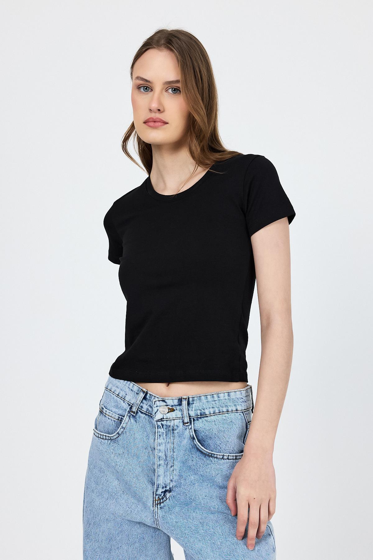 Siyah Slim Fit Bisiklet Yaka Kısa Kollu Tişört 2214