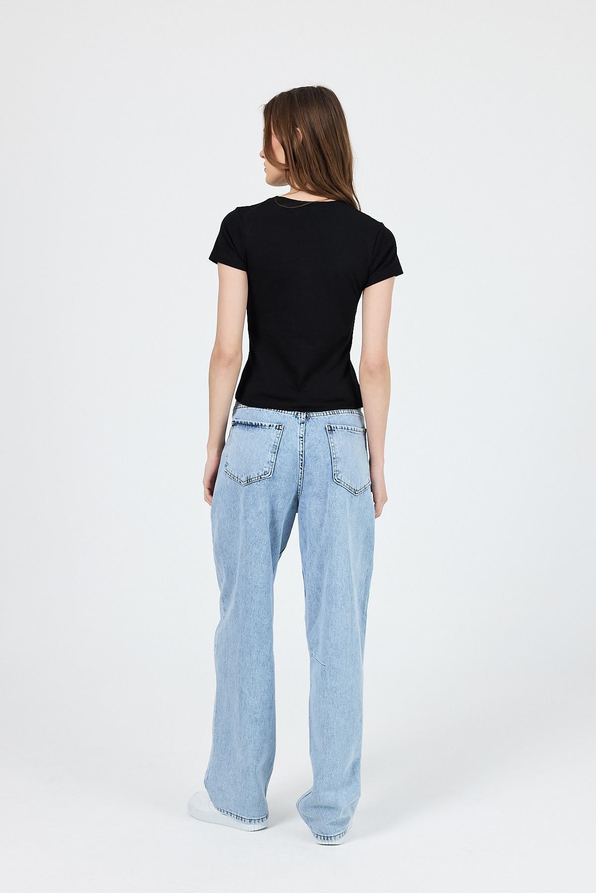 Siyah Slim Fit Bisiklet Yaka Kısa Kollu Tişört 2214