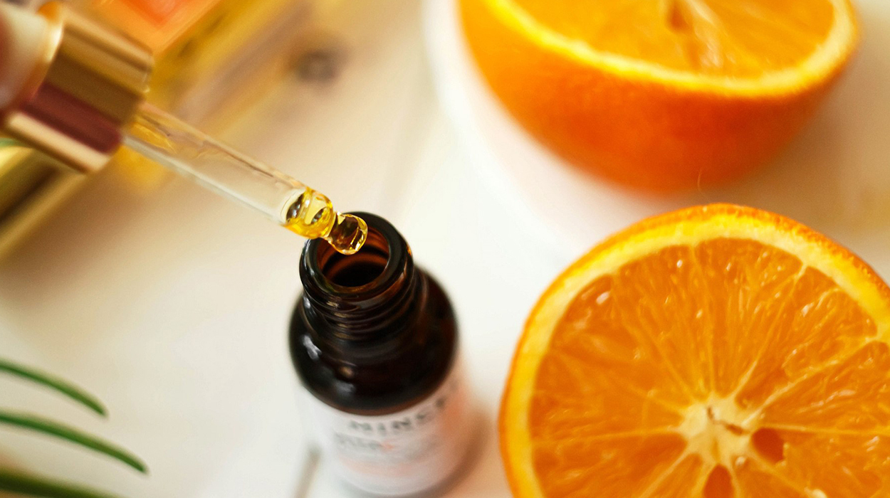 C Vitamini Serumu Nedir? Ne İşe Yarar? Nasıl Kullanılır?
