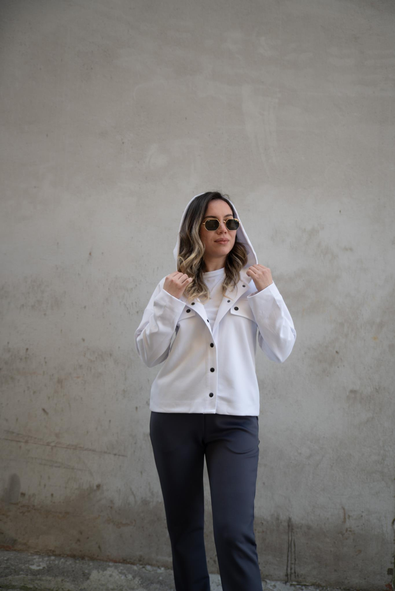 Kadın Kapüşon Yaka Sweatshirt