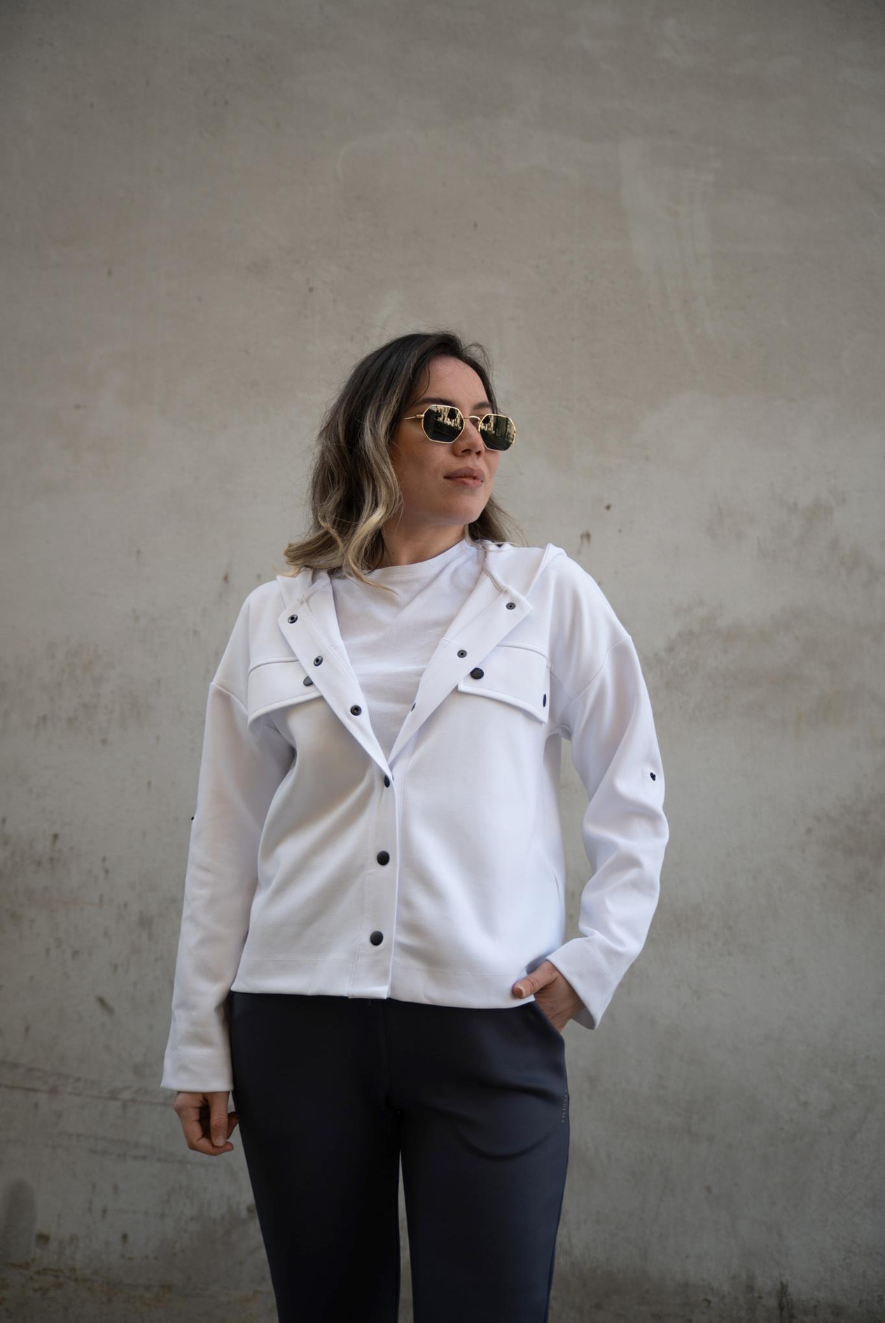 Kadın Kapüşon Yaka Sweatshirt