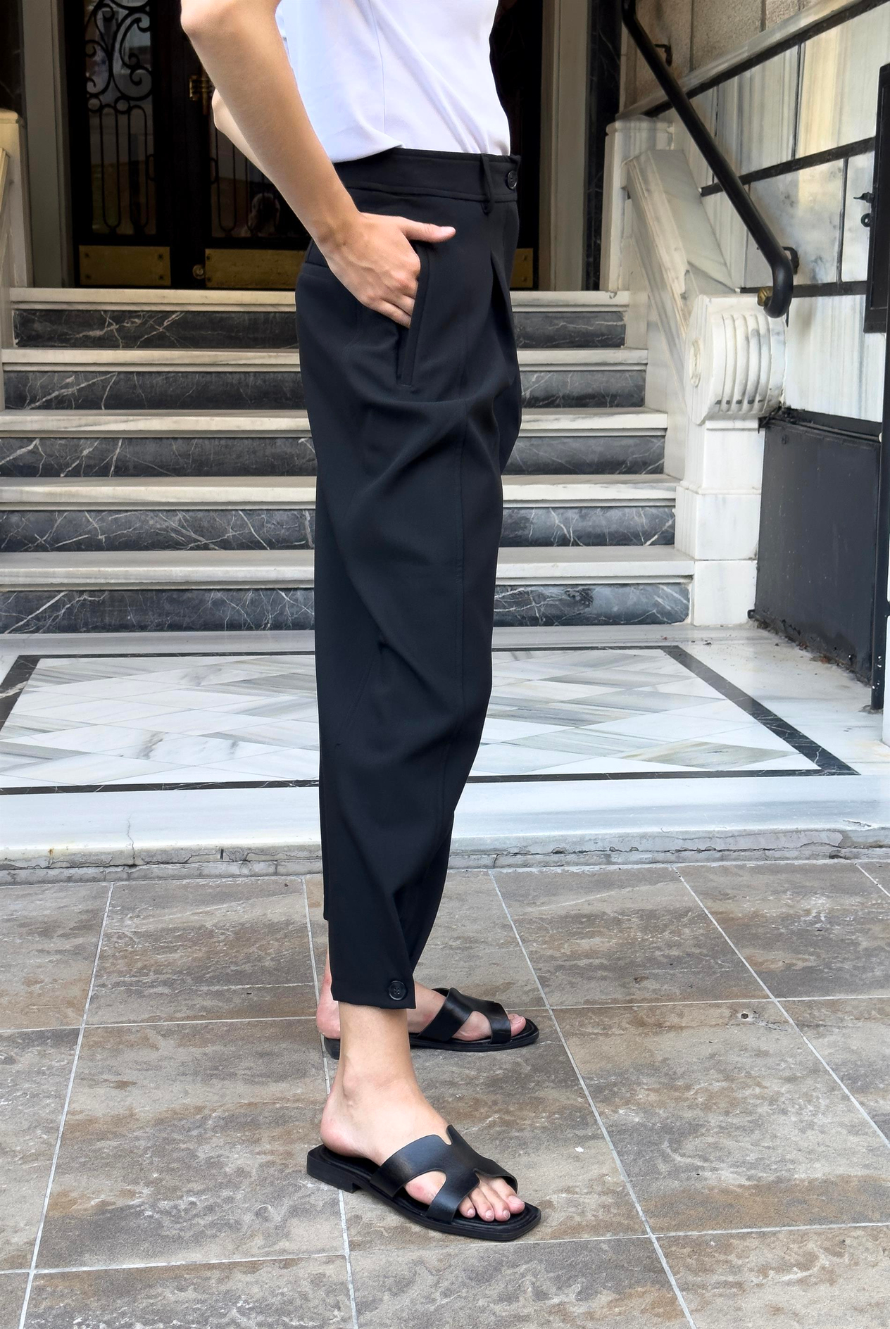 Kadın Paçası Düğmeli Pantolon