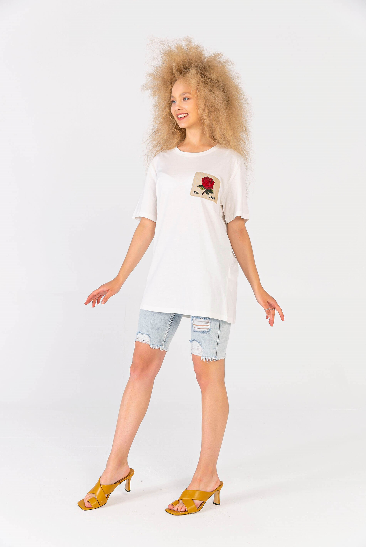 Melanj Gül Yamalı T-Shirt