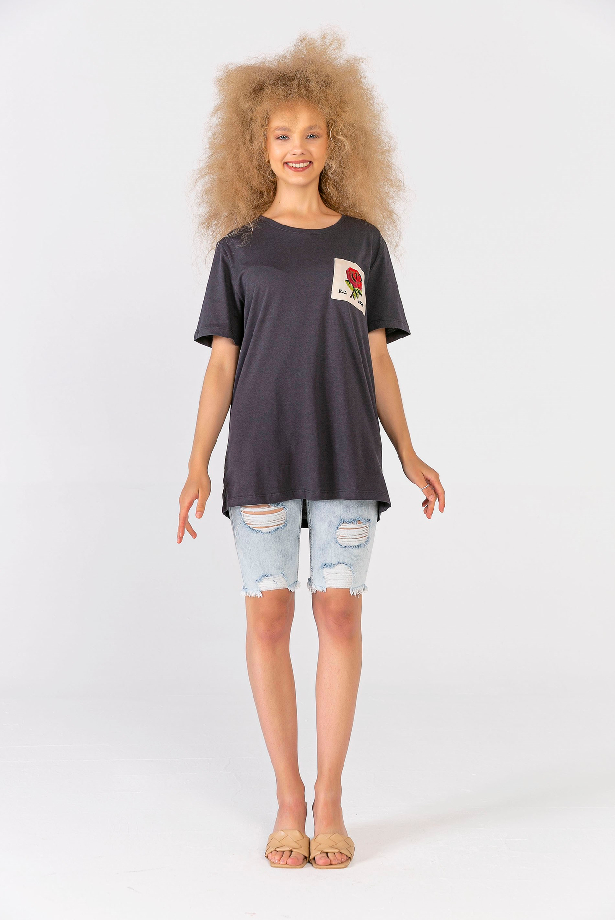 Melanj Gül Yamalı T-Shirt