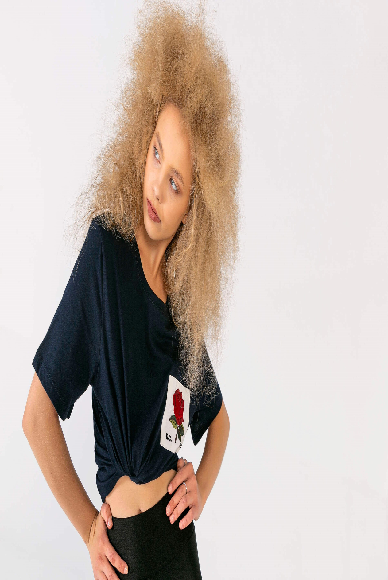 Melanj Gül Yamalı T-Shirt