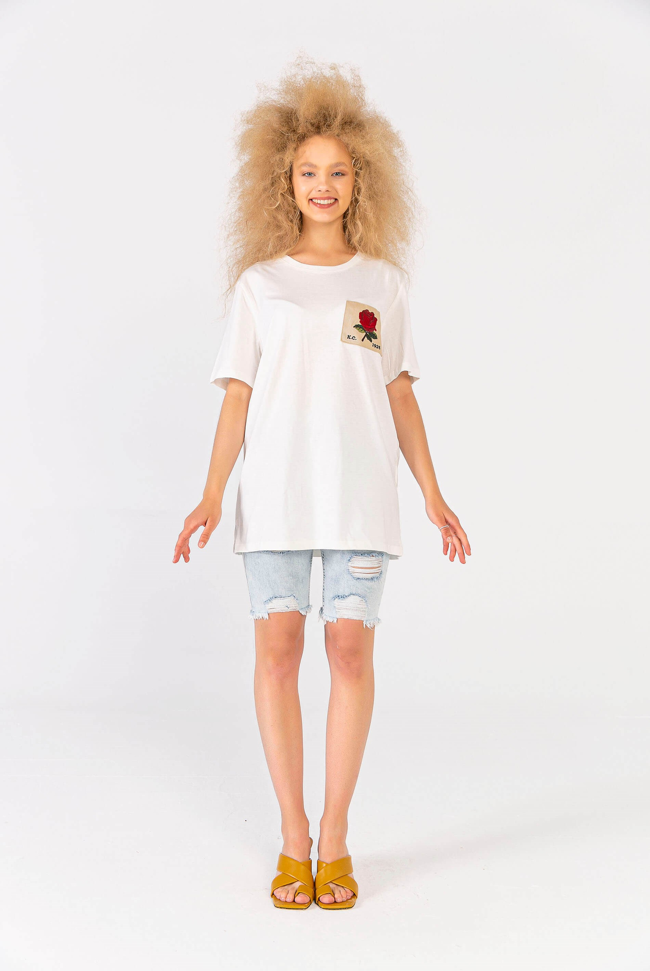 Melanj Gül Yamalı T-Shirt