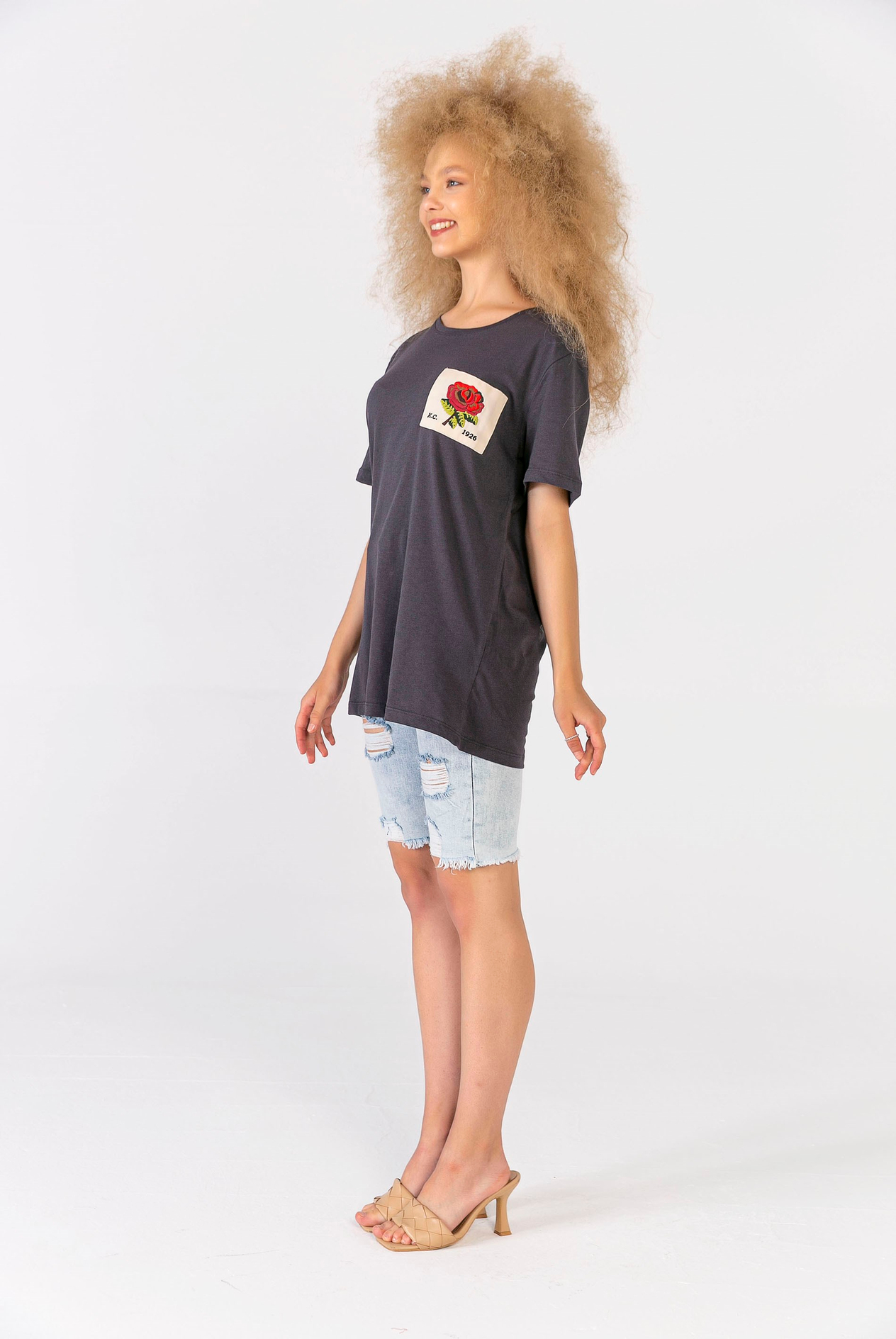 Melanj Gül Yamalı T-Shirt