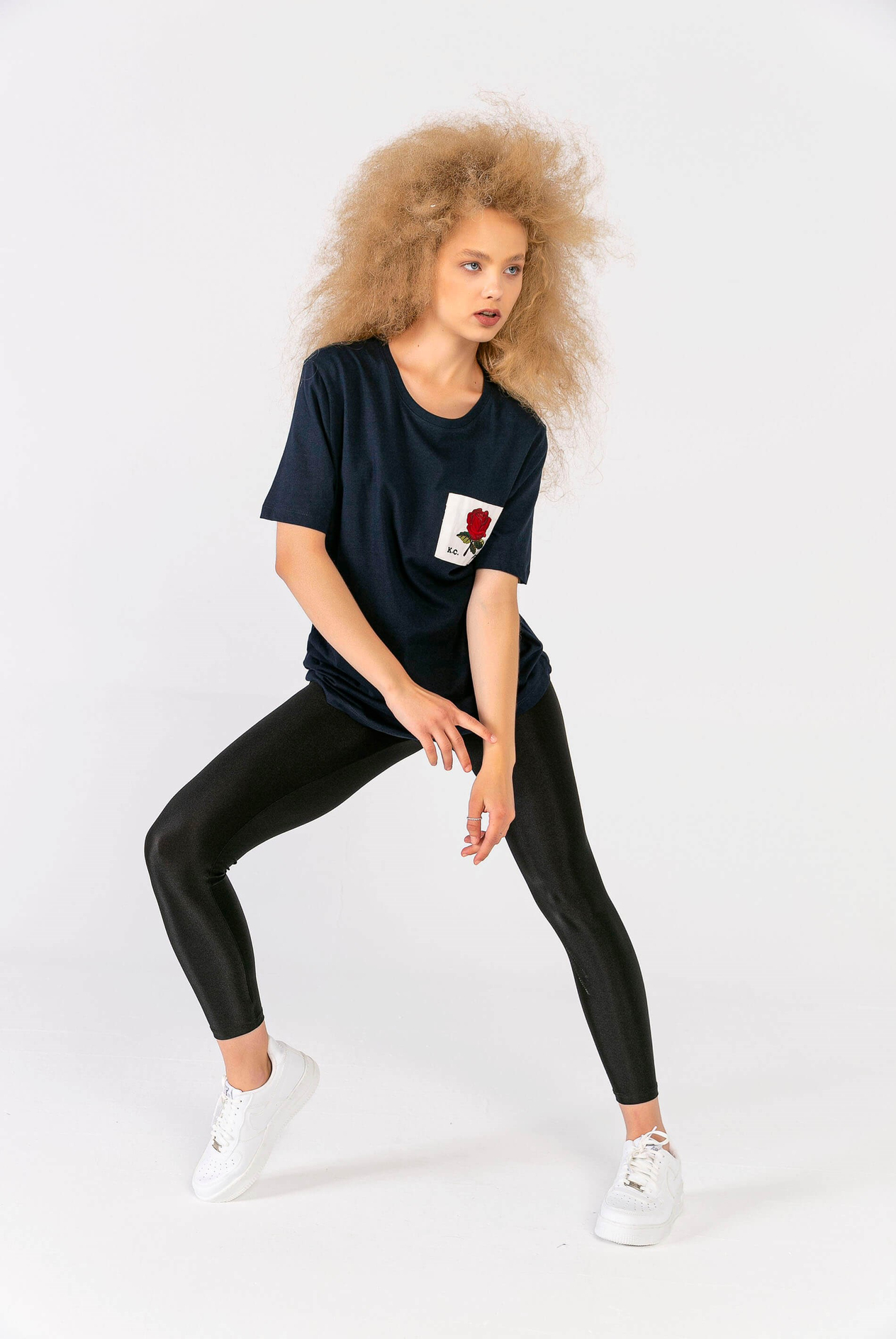 Melanj Gül Yamalı T-Shirt