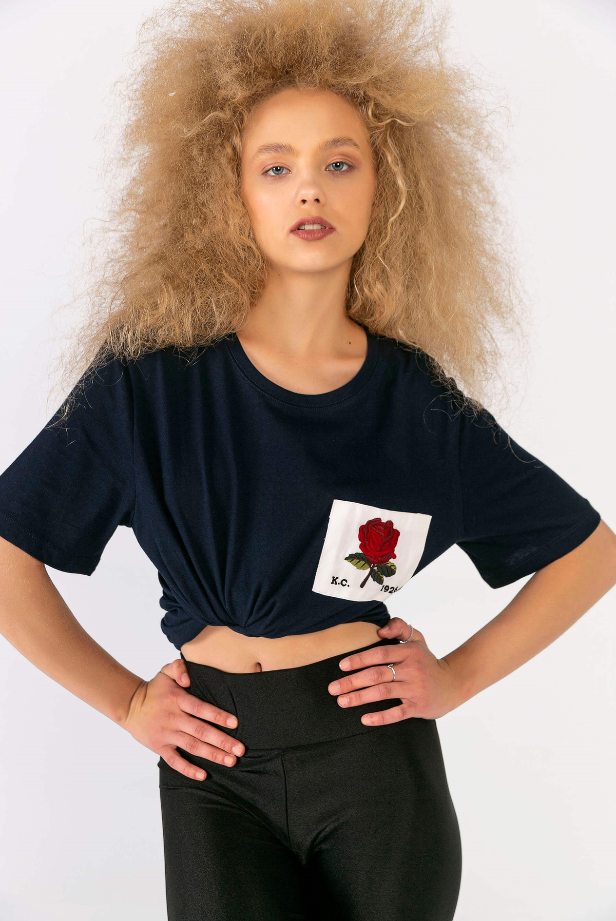 Melanj Gül Yamalı T-Shirt