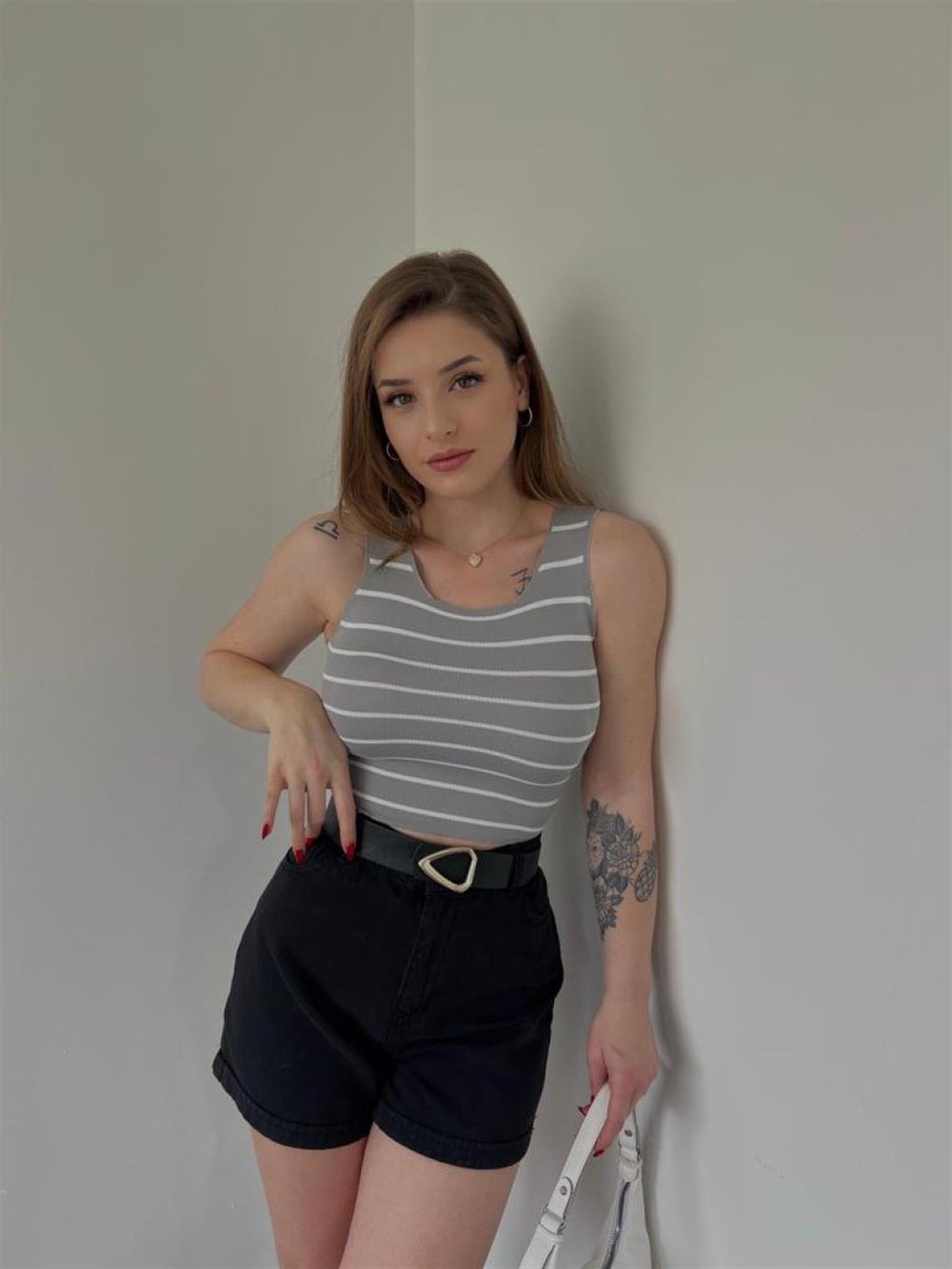 Çizgi Detaylı Crop 1017 GRİ