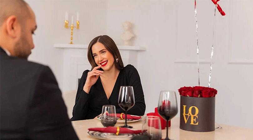 Romantik Bir Akşam Yemeğinde Ne Giyilir?
