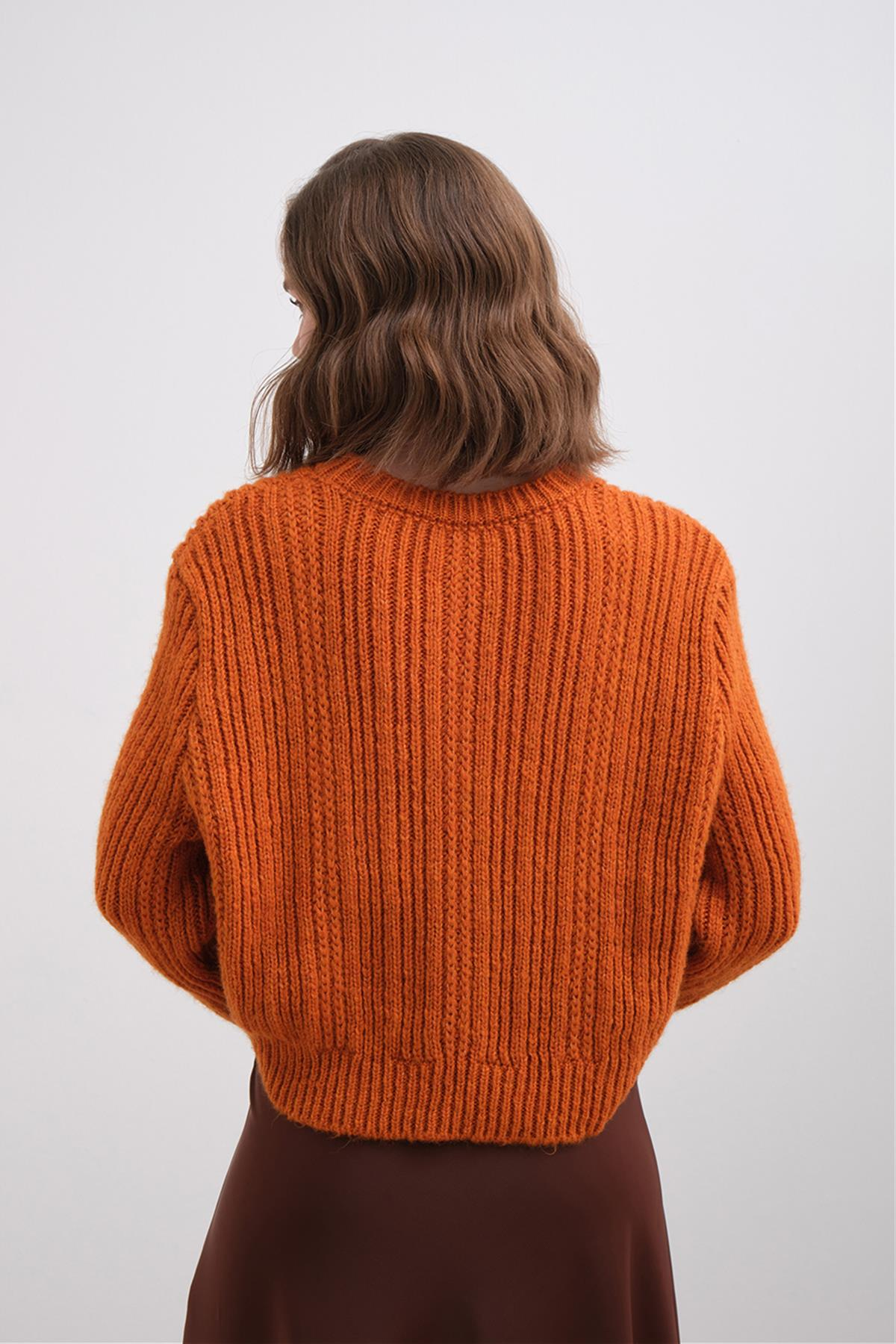 Geniş Saçlı Crop Kazak Br7028 Oranj