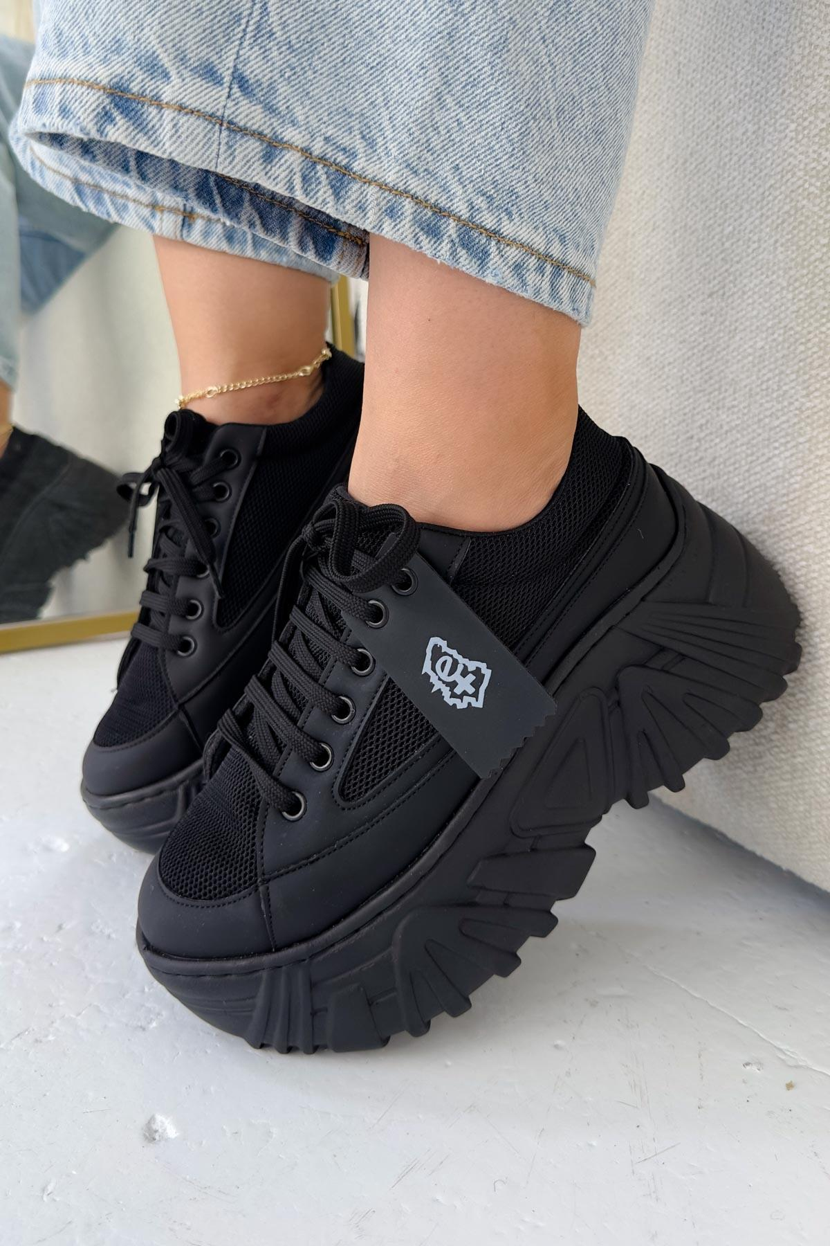 Peaky Siyah Deri Sneakers