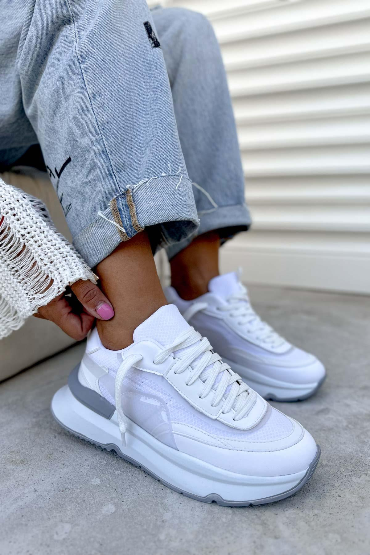 Race Beyaz Sneakers