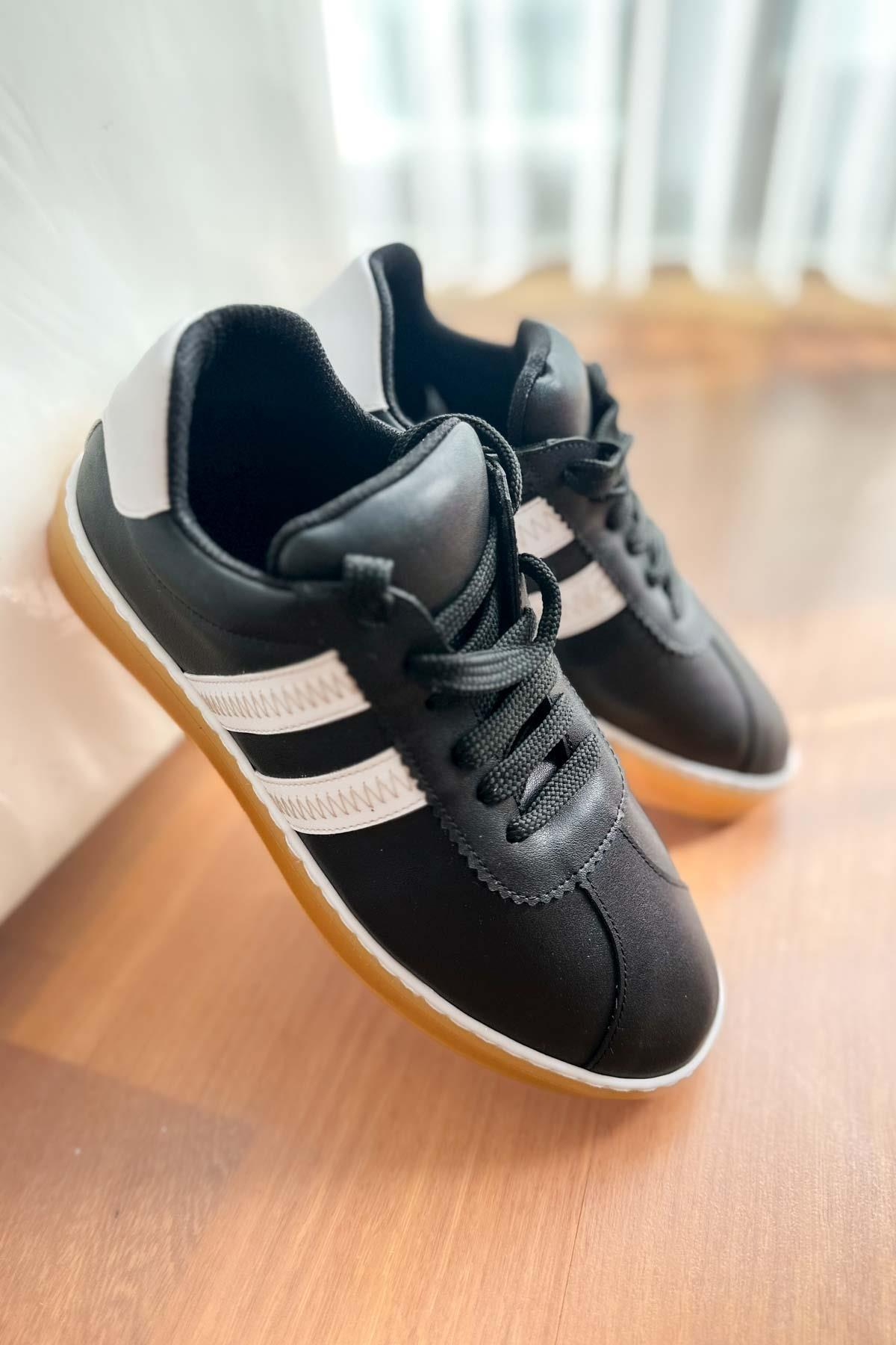 Sienna Siyah Beyaz Deri Bağcıklı Kadın Sneakers