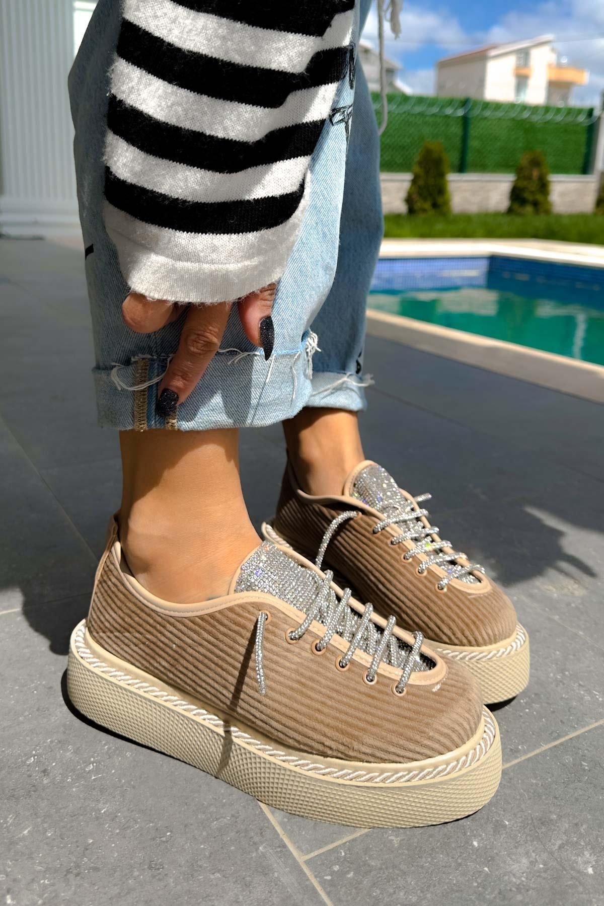 Velvety Bej Kadife Sneakers