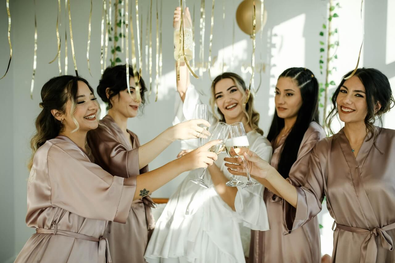 Bride To Be Bekarlığa Veda Partisi Yaparken Dikkat Edilmesi Gerekenler