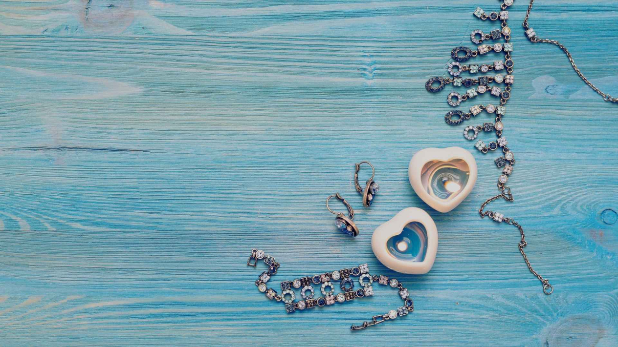 Best Summer Jewelry Trends for Beach Vacations