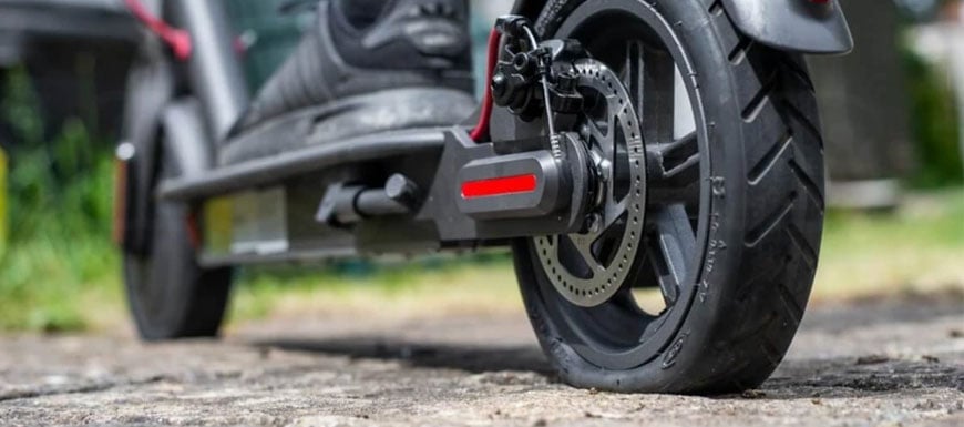 Elektrikli Scooter Lastik (Teker) Basınçları Kaç Olmalı? Ne kadar Şişirilmelidir?