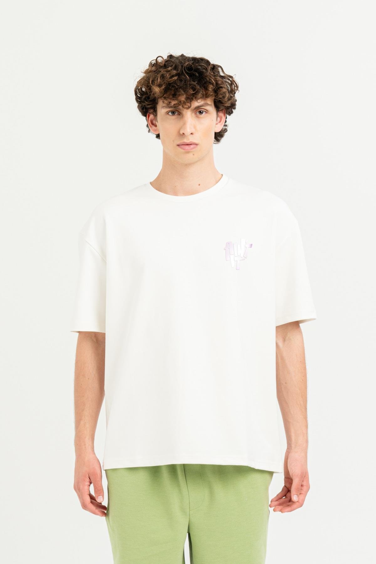 Bisiklet Yaka Göğsü Baskılı Overize Basic Erkek T-shirt
