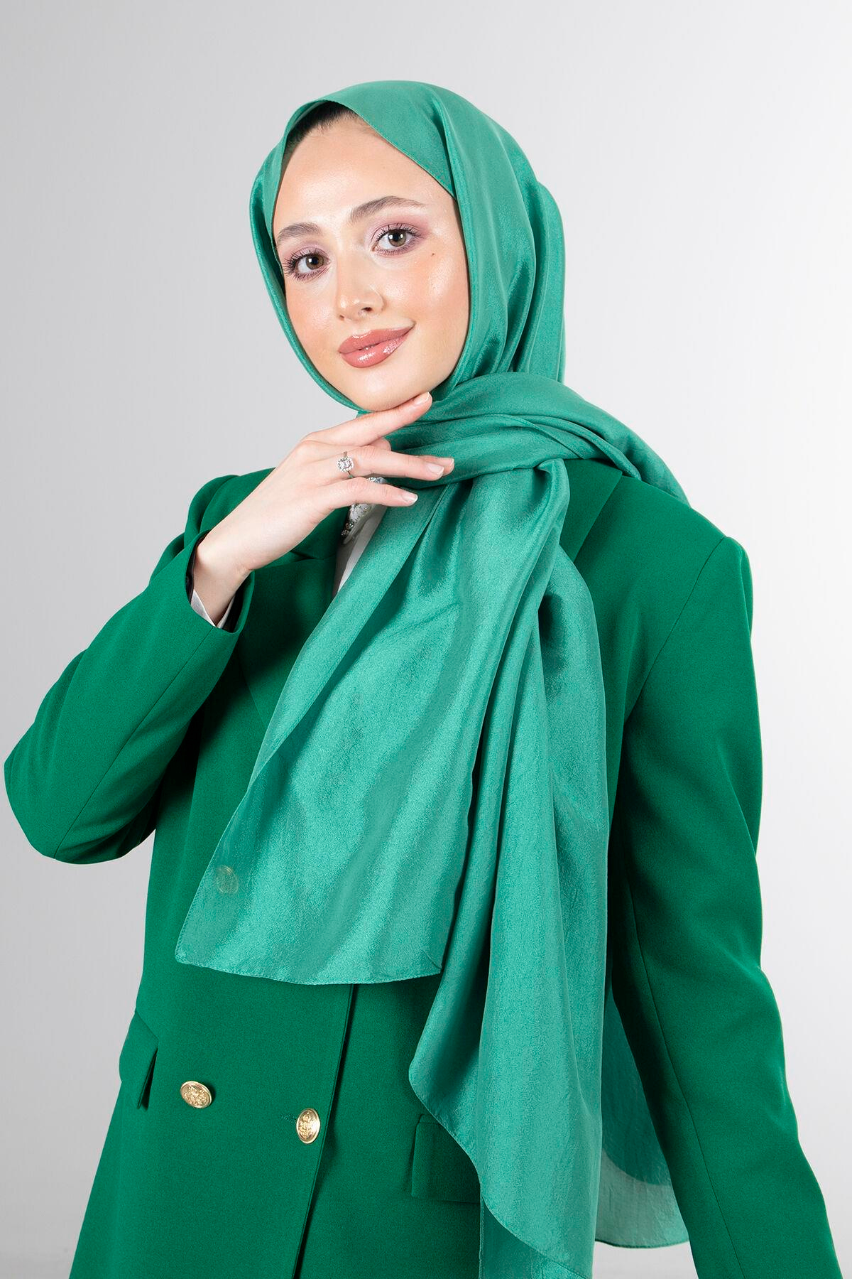 BRİSA VUAL ŞAL